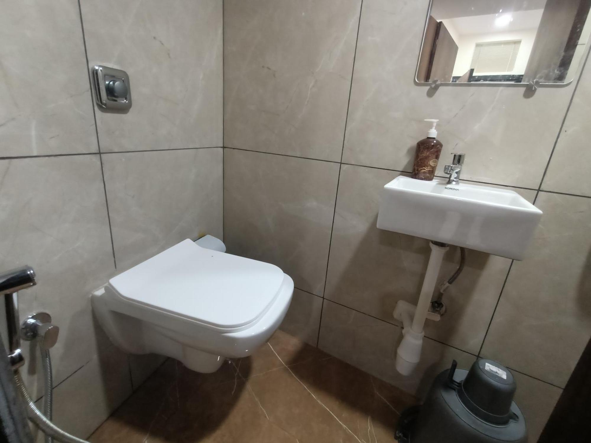 Lavender - In Andheri East Hotel