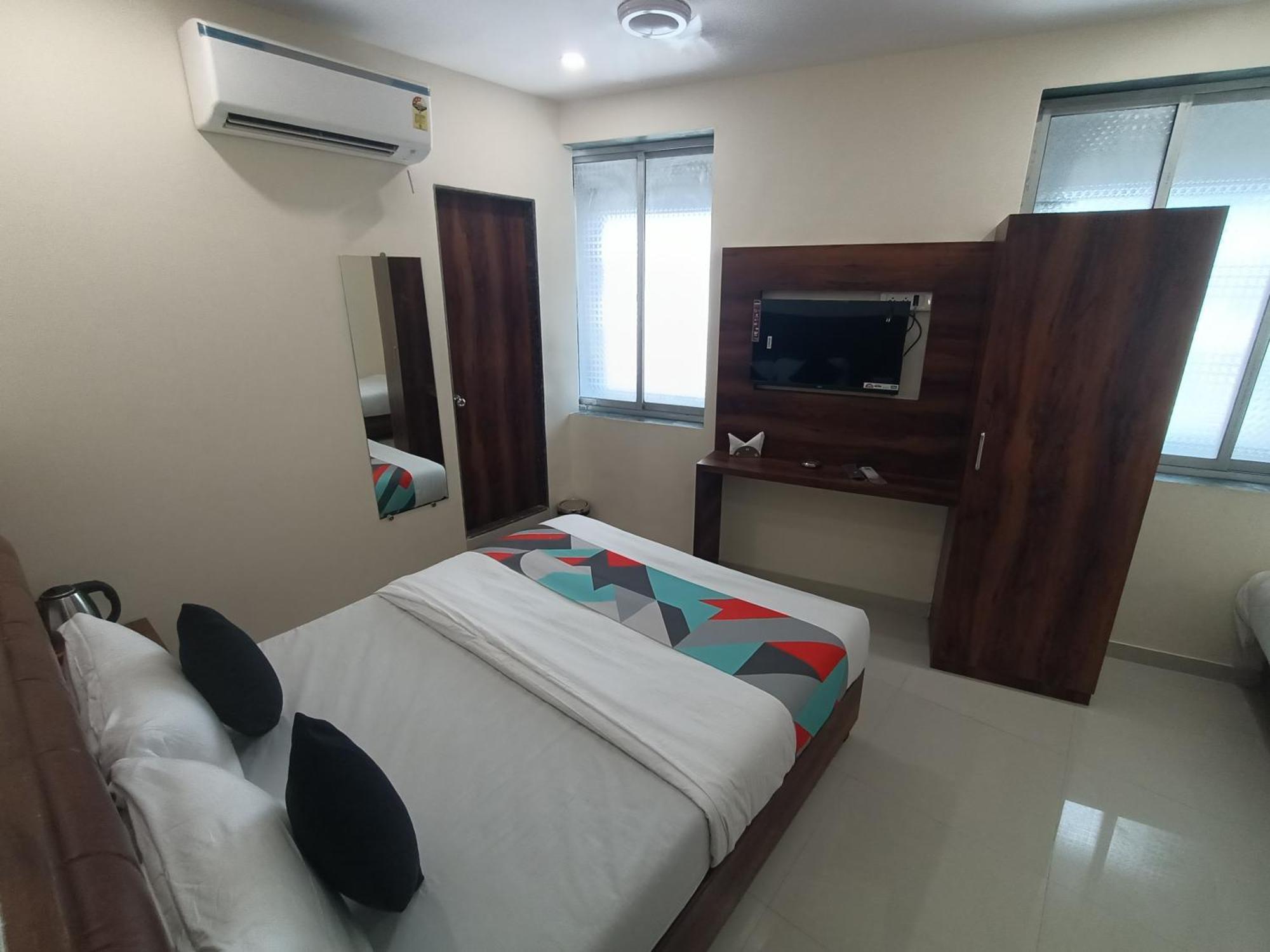 Lavender - In Andheri East Hotel *