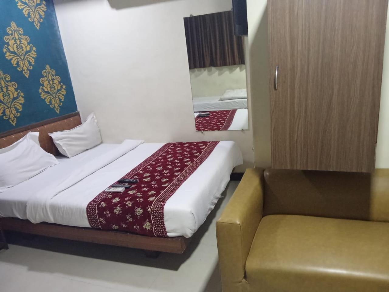Residency Near Us Consulate Jio World Convention Center Bkc 3*