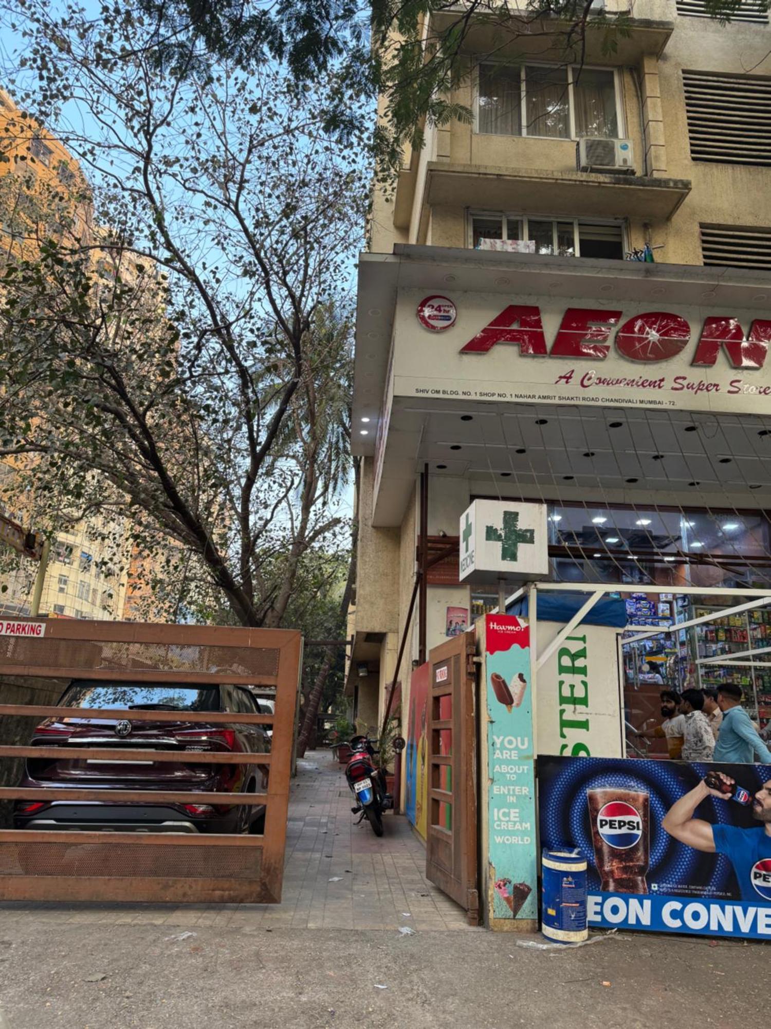 Luna Spaces- Blues Nr International Airport Mumbai