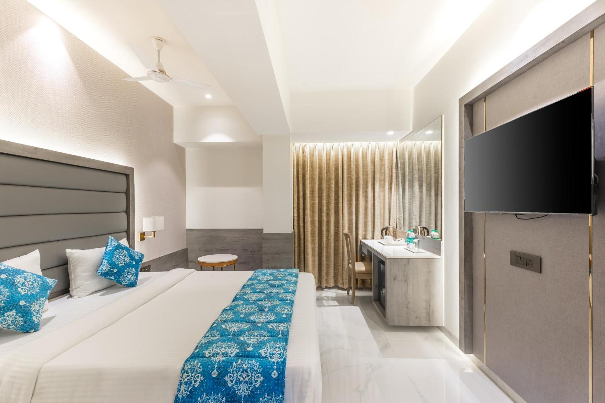 Hotel Supreme Comforts - Airport Mumbai