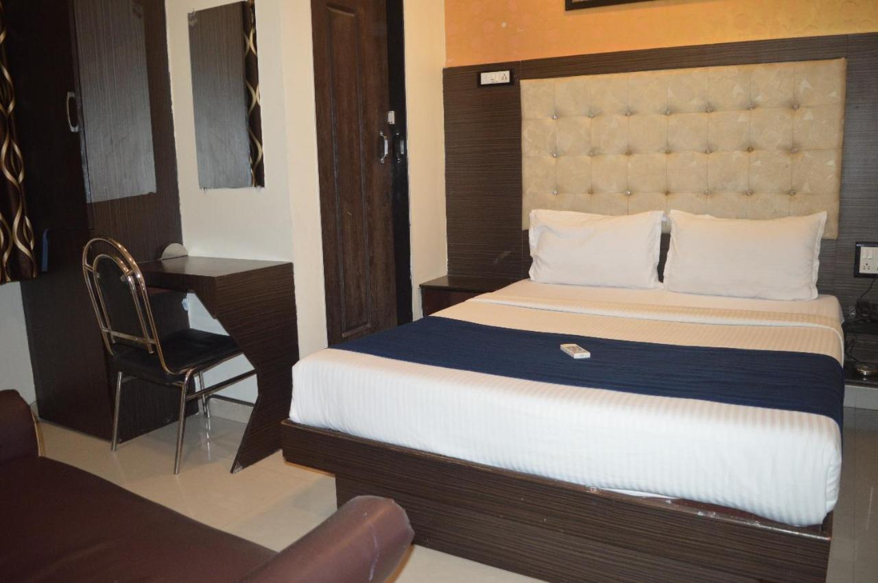 Akasa Near T2 International Airport Mumbai