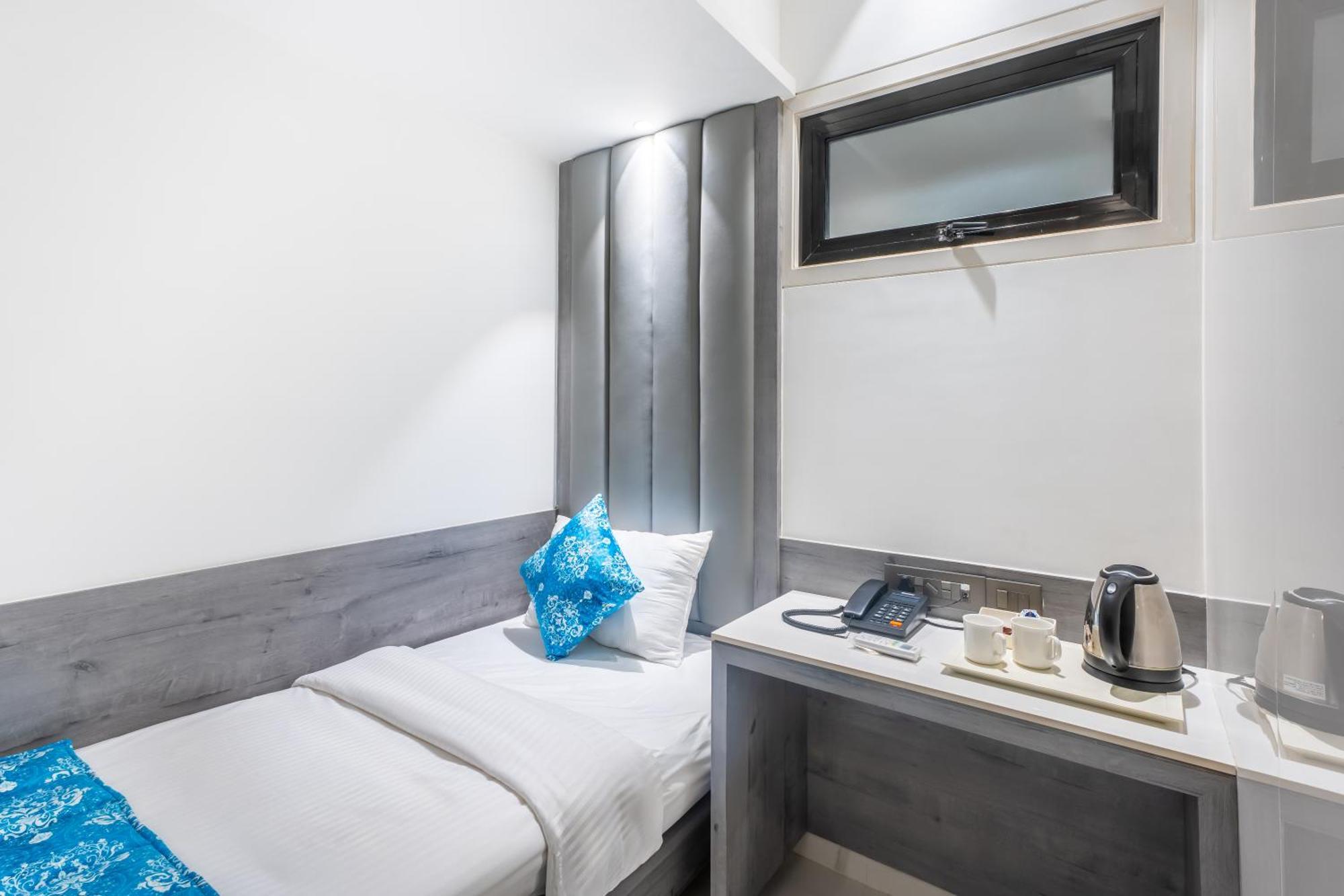 Hotel Supreme Comforts - Airport Mumbai