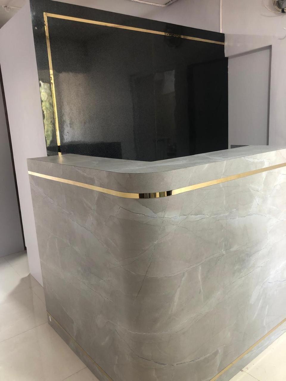 Everest And 3* Mumbai