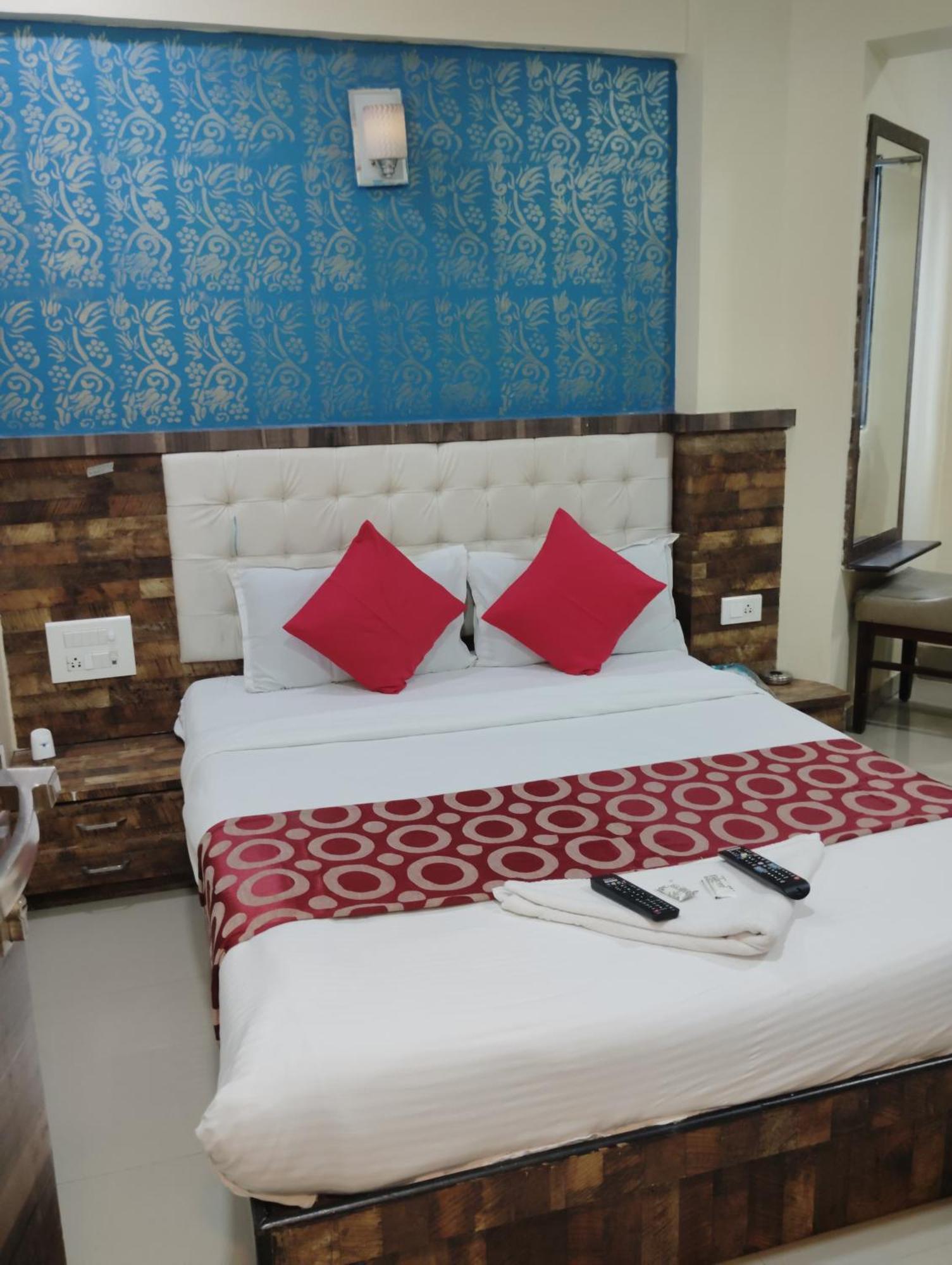 Hotel Golden Park Near Nesco