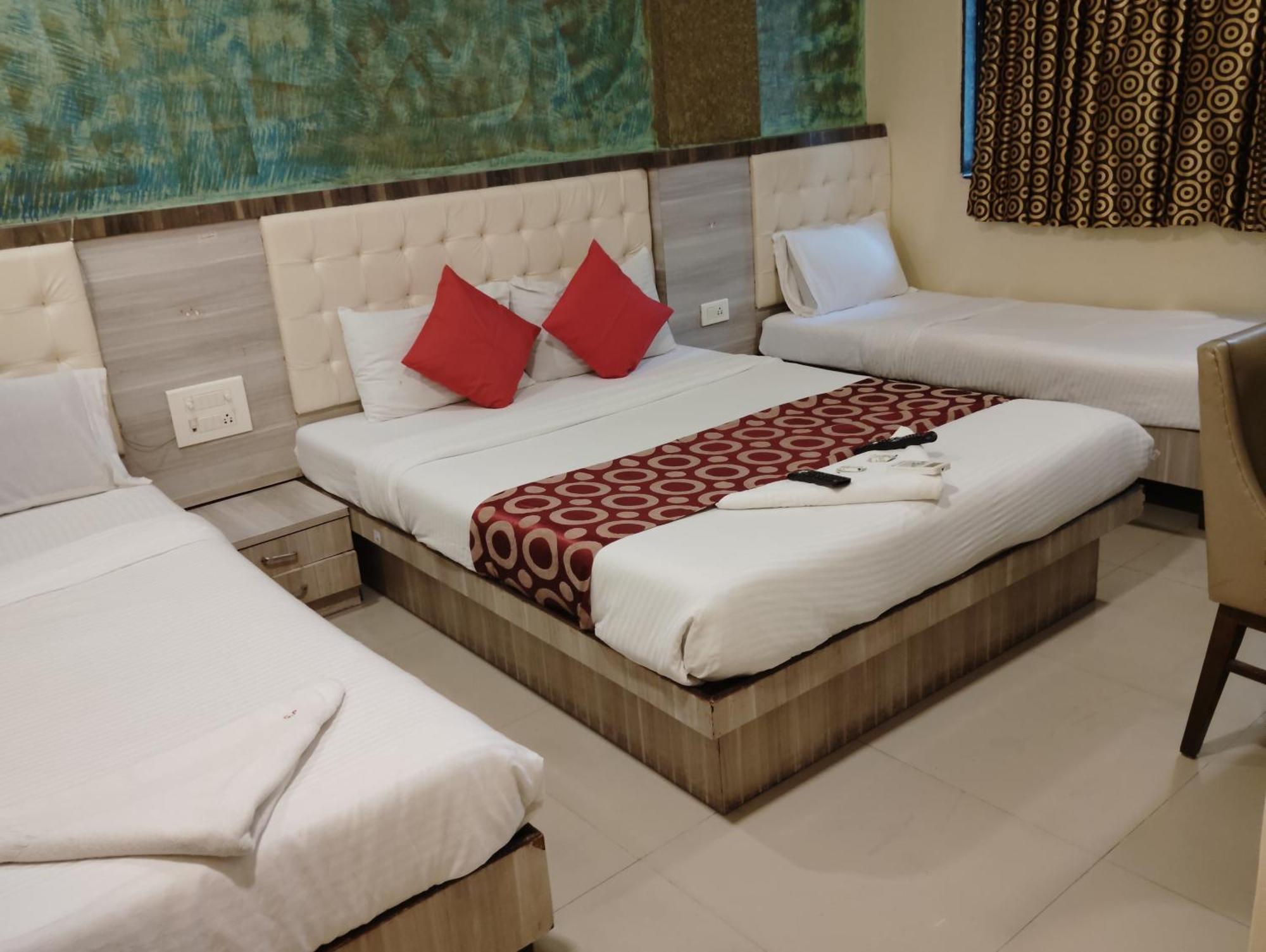 Golden Park Near Nesco Hotel Mumbai