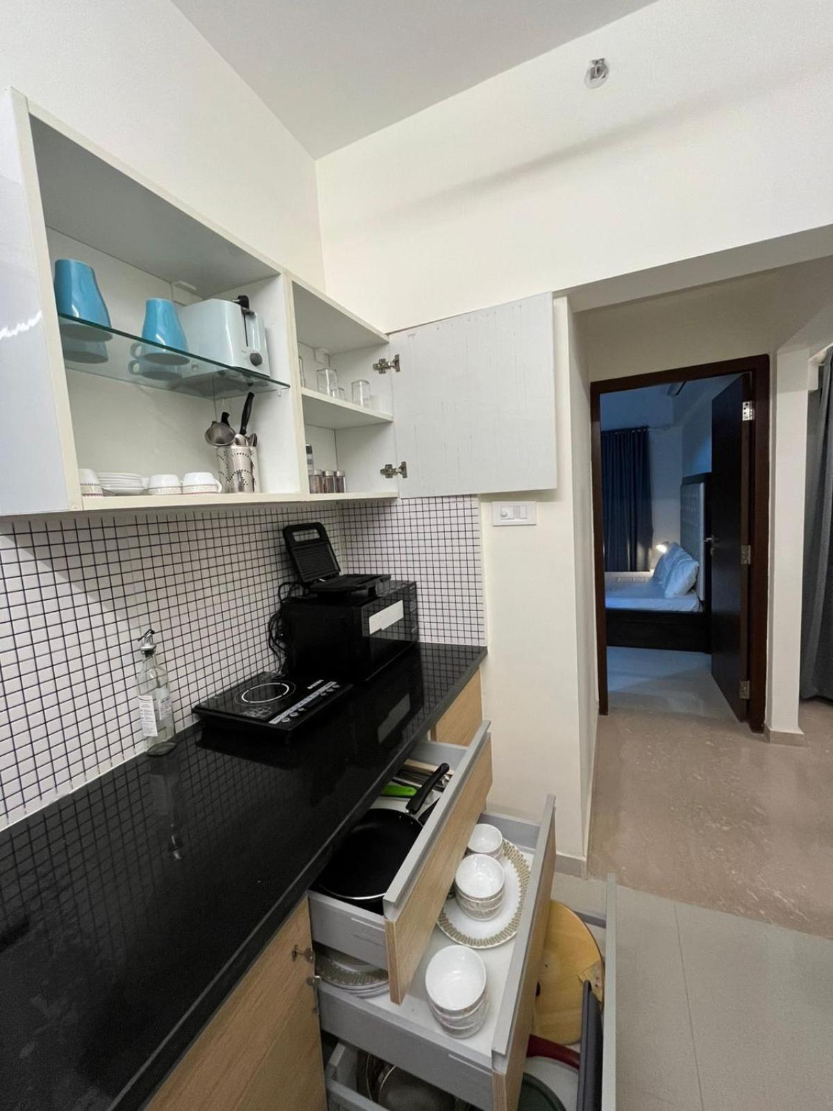 Apartment 2bhk Living Near Nesco Malad East West Mumbai
