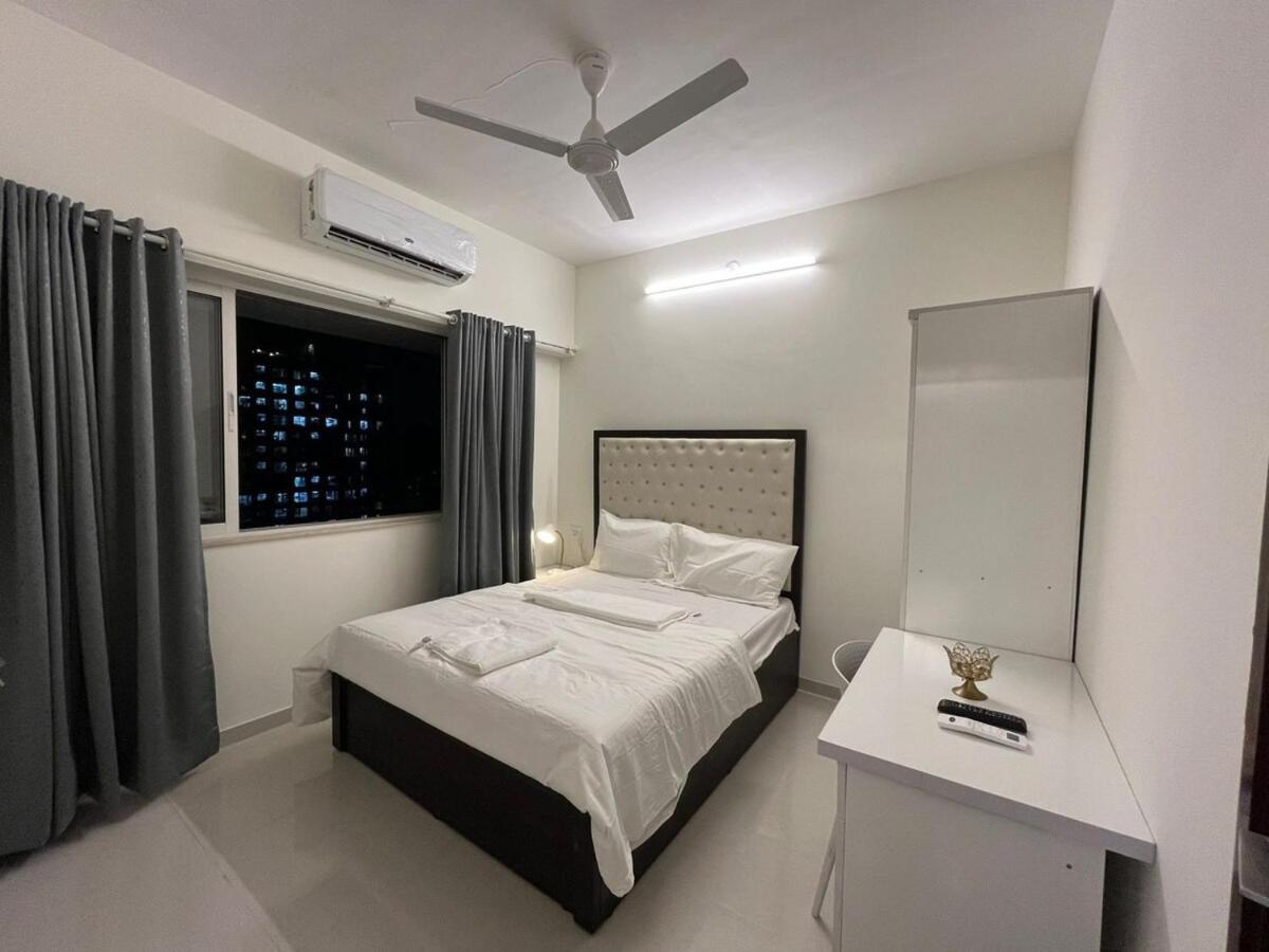 2bhk Living Near Nesco Malad East West Apartment *
