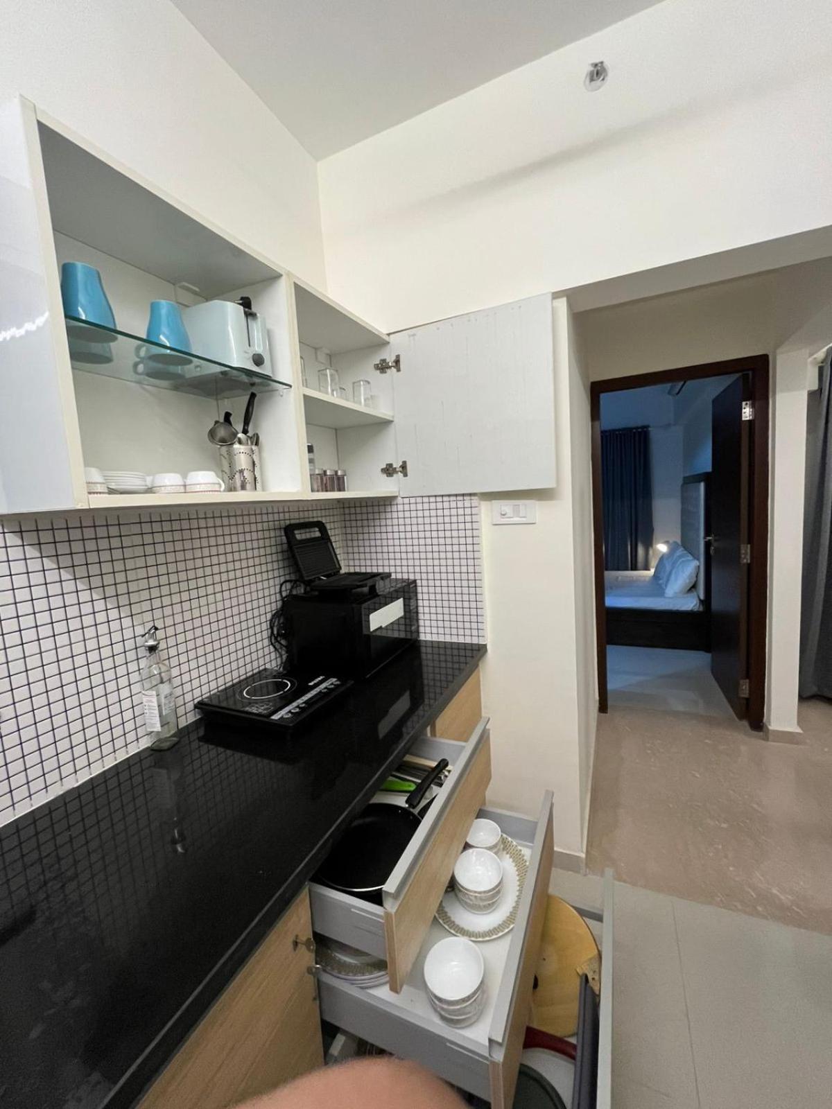 2bhk Living Near Nesco Malad East West Apartment *
