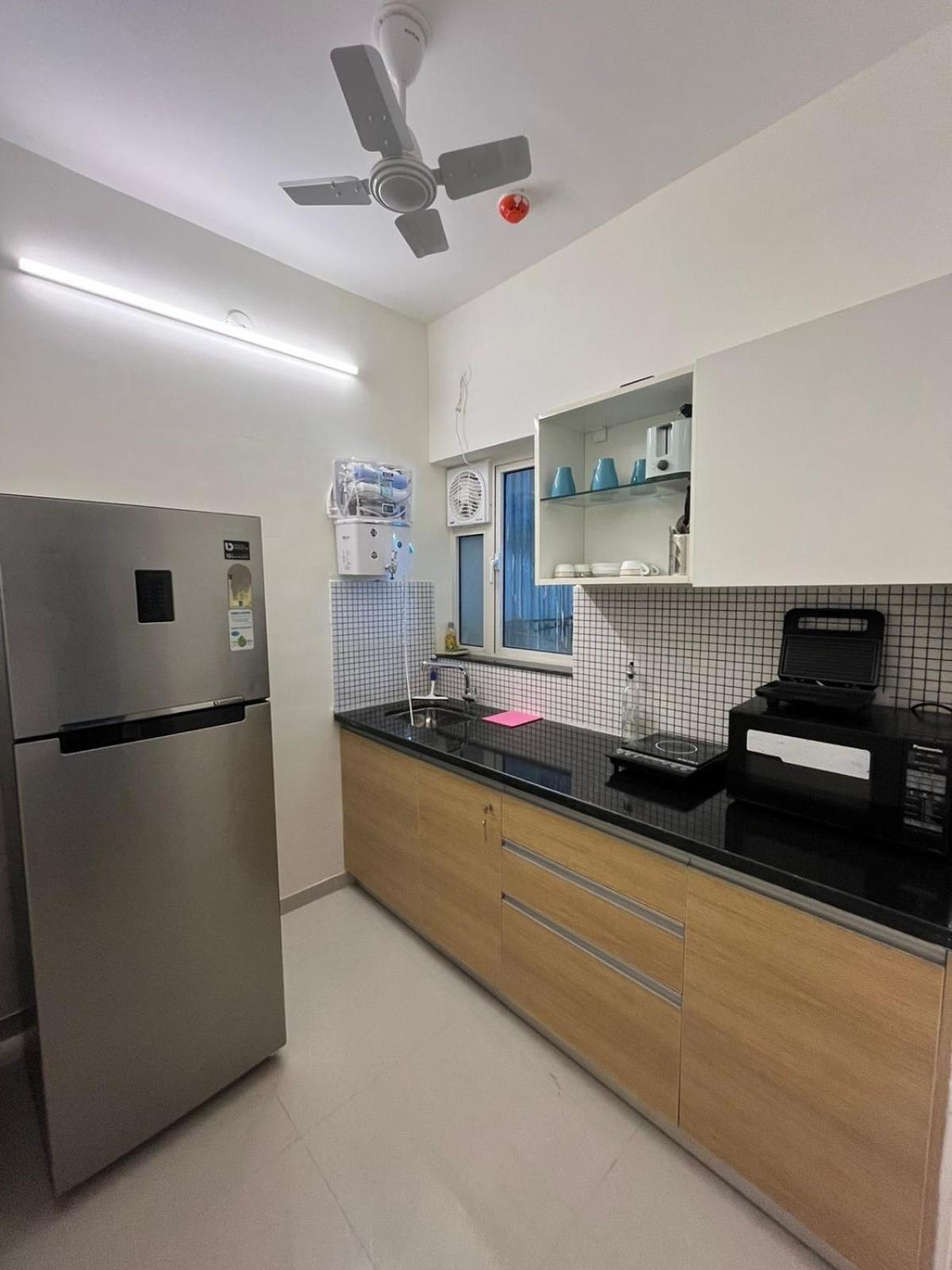 Apartment 2bhk Living Near Nesco Malad East West Mumbai
