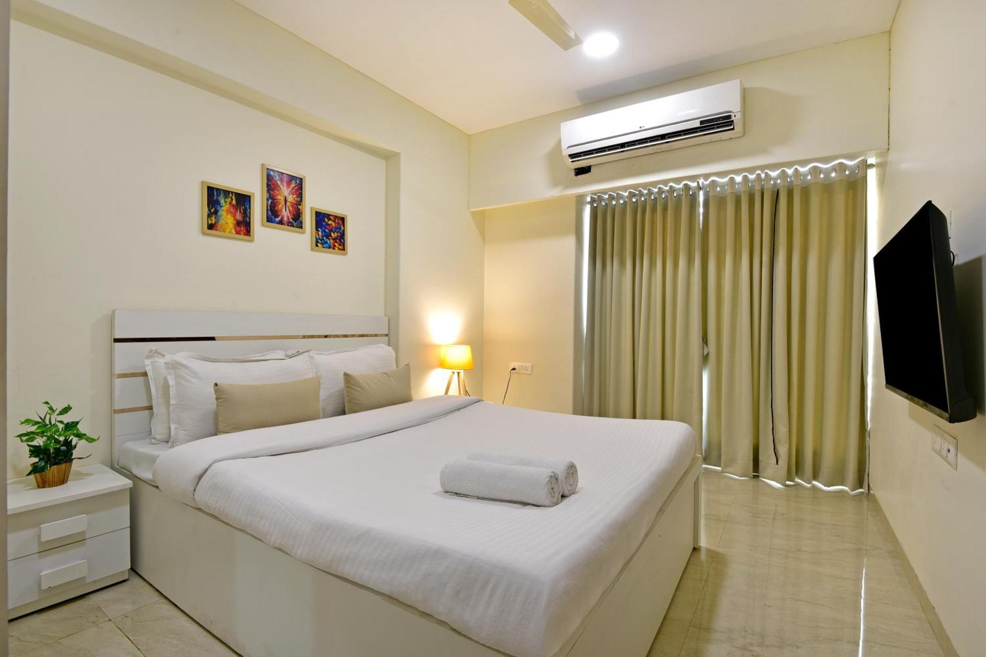 Hsquare Rizvi Utopia Apartment