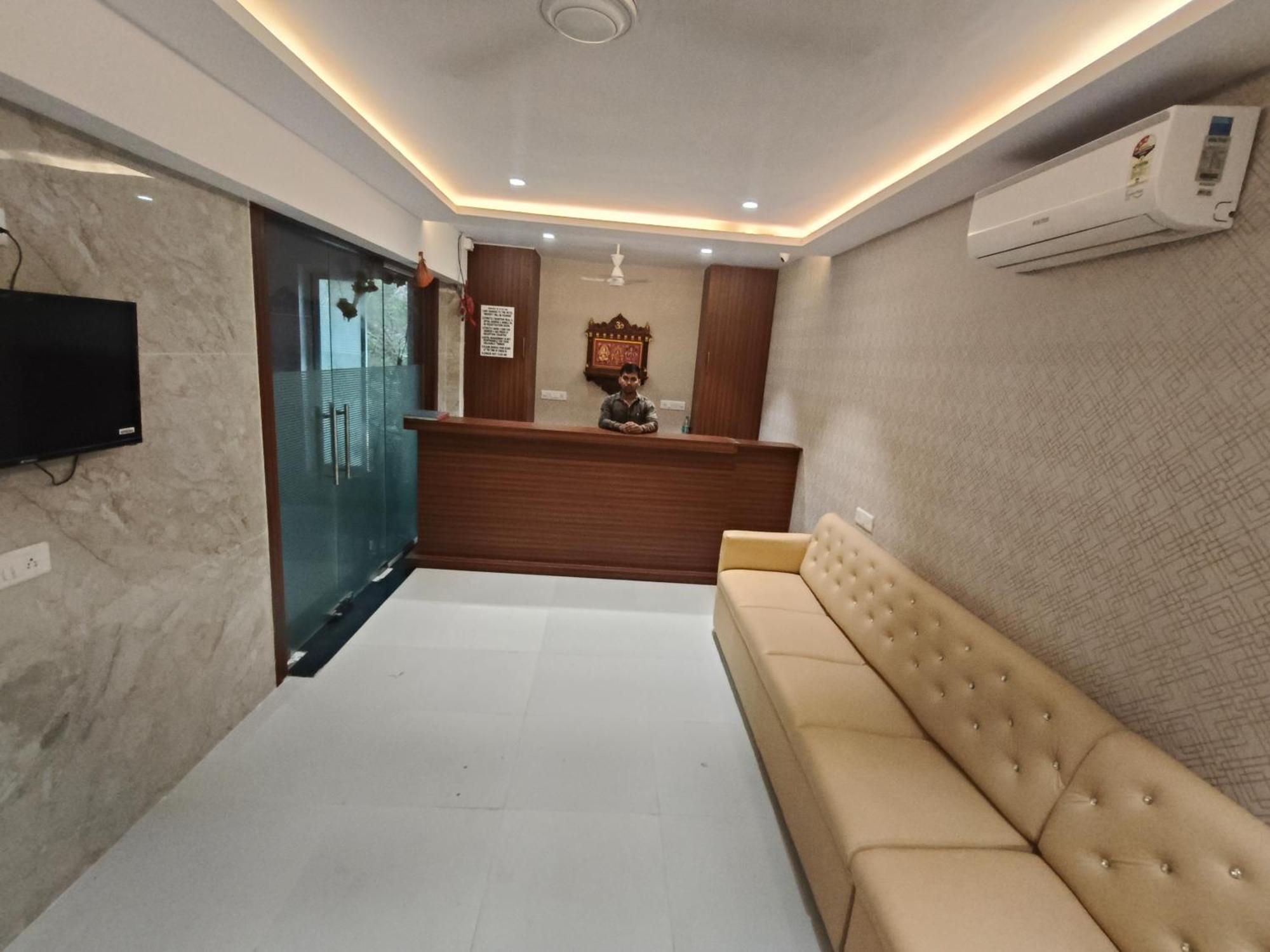 Morya Residency Parel Hotel