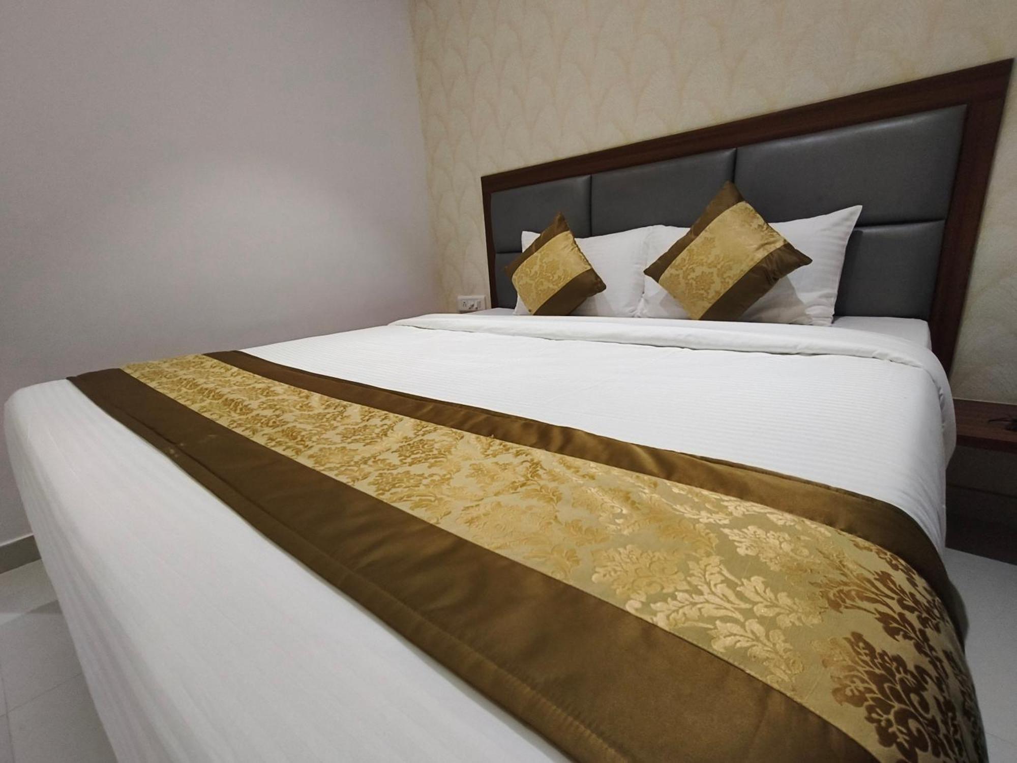 Morya Residency Parel Hotel Mumbai