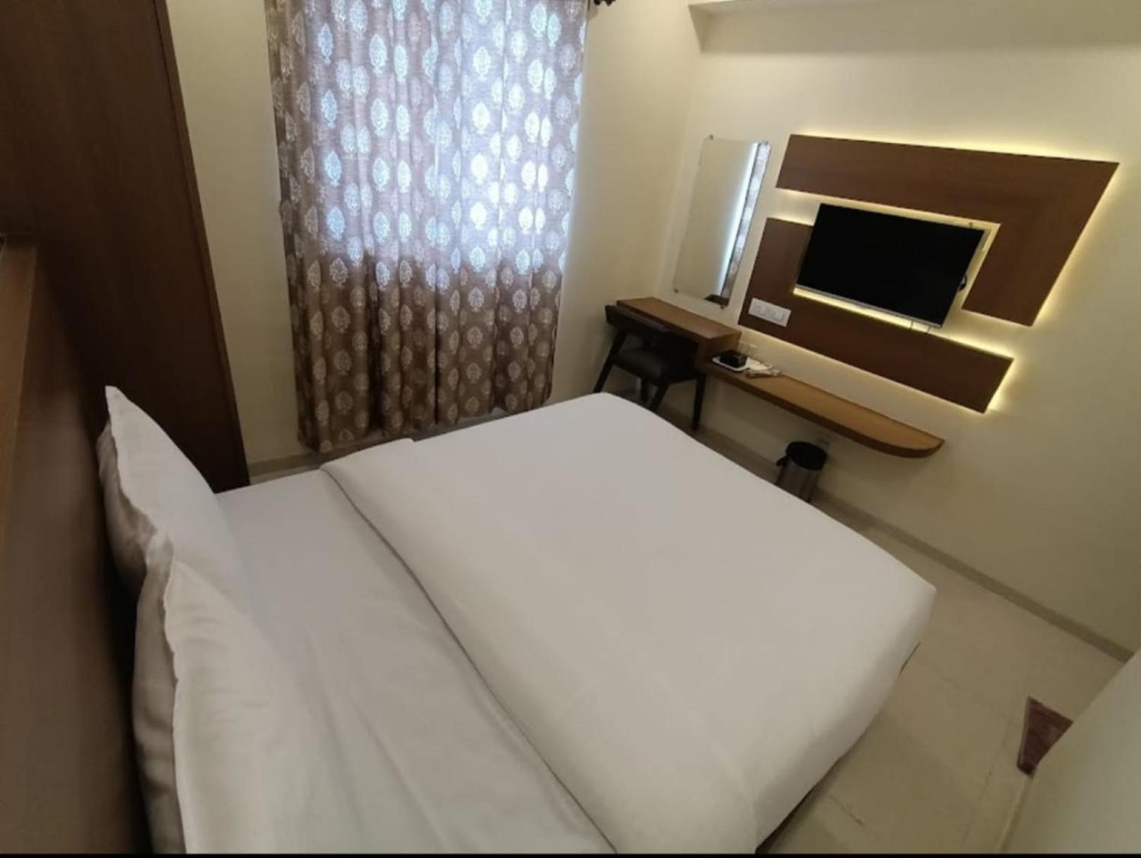 Masjid Bandar Hotel Bombaim