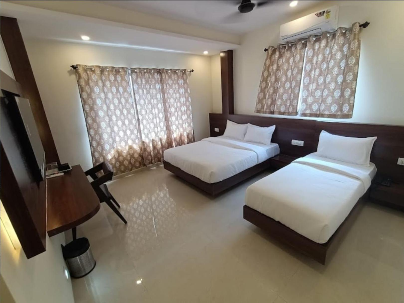 Hotel Masjid Bandar Bombaim