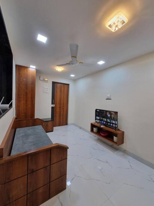 Apartment Pluto - 1bhk - Carter Road Mumbai