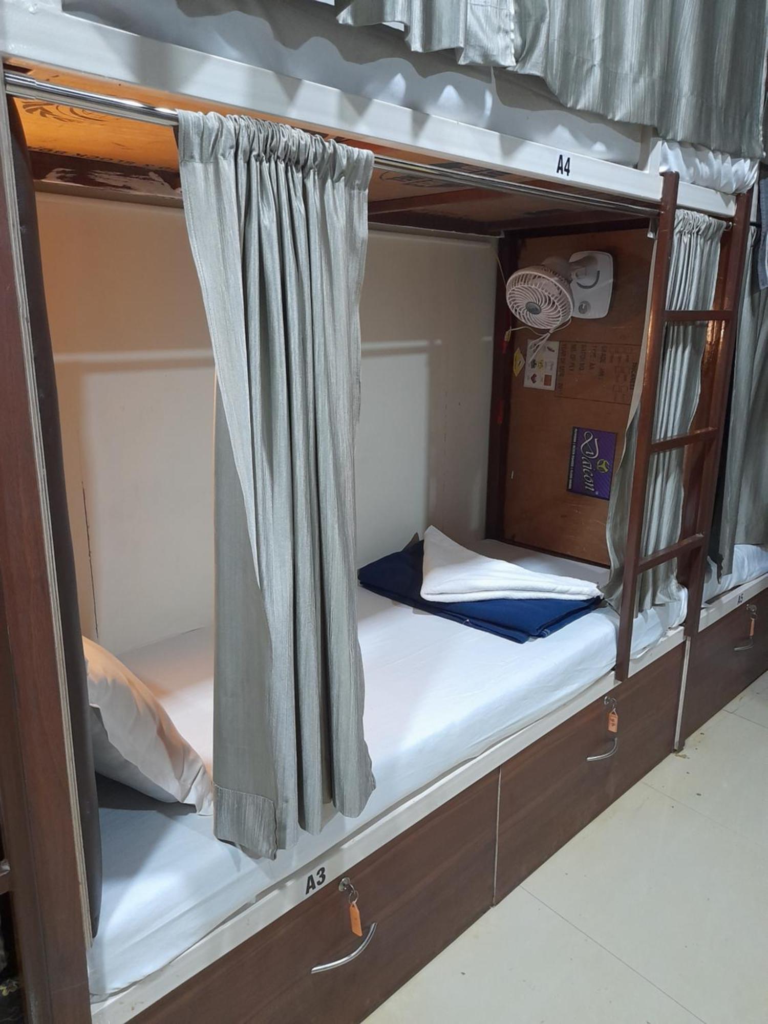 Afreen Ac Dormitory Hostel *