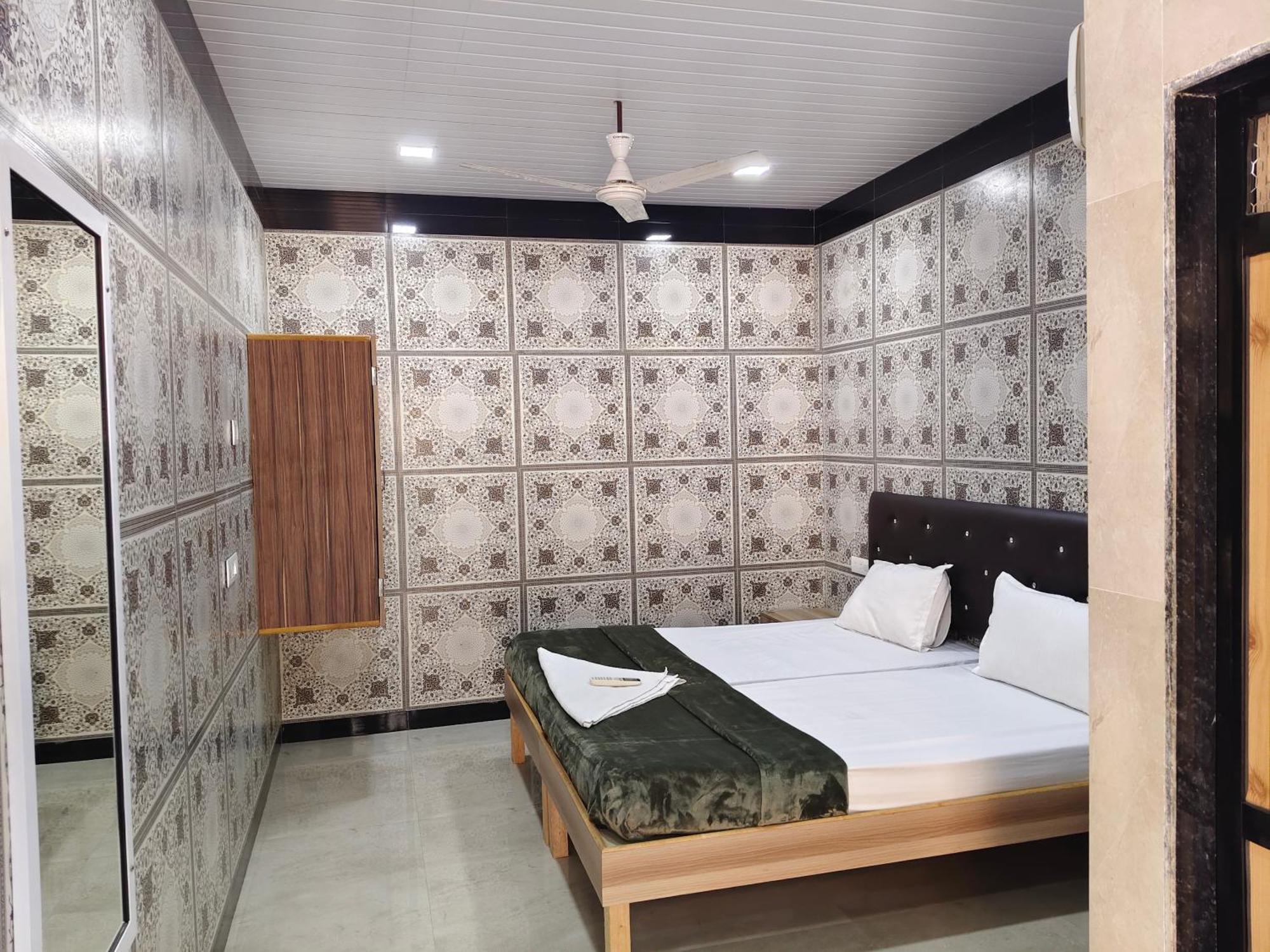 Casaba Nine Hotel