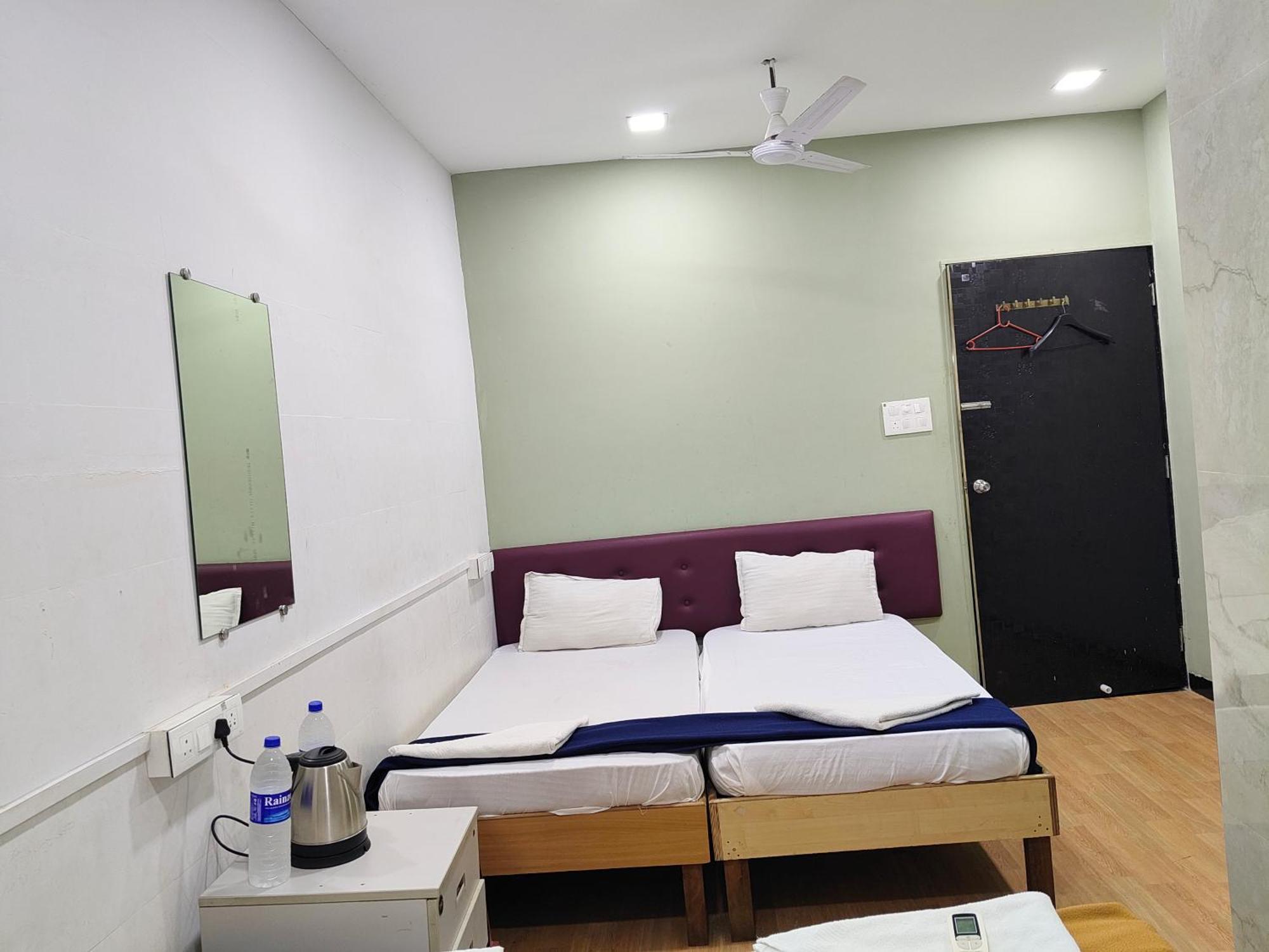 Casaba Nine Hotel 2*