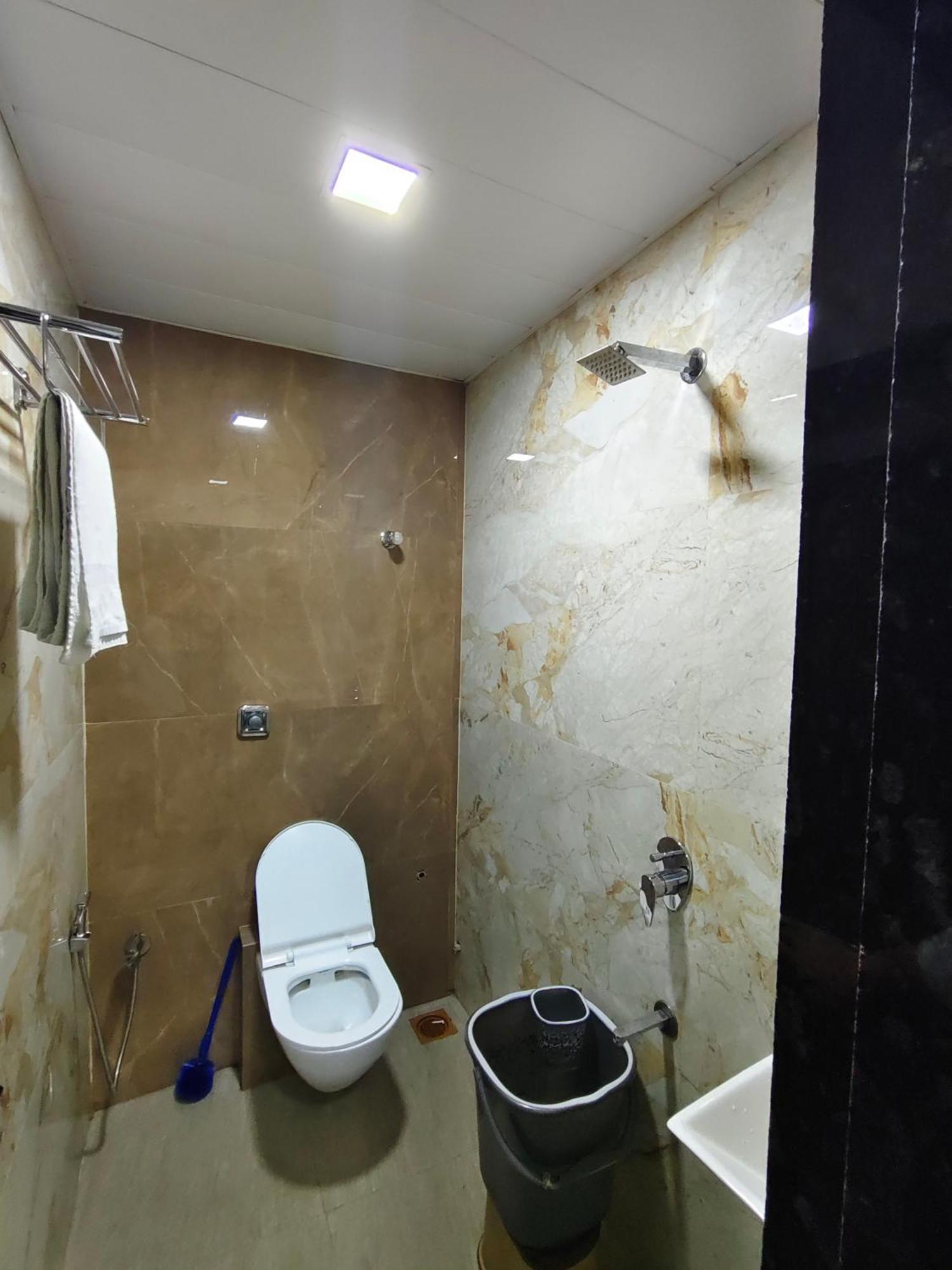 Casaba Nine 2*