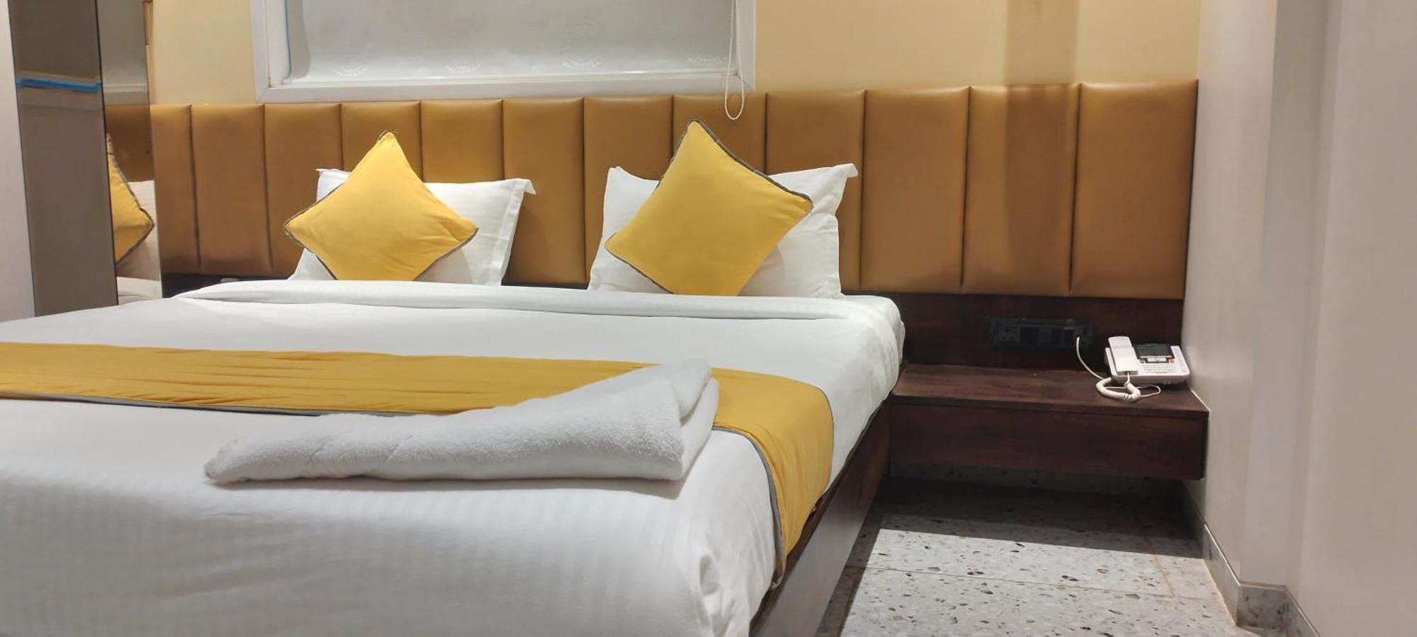 Shine Hospitality Group Hotel 3*