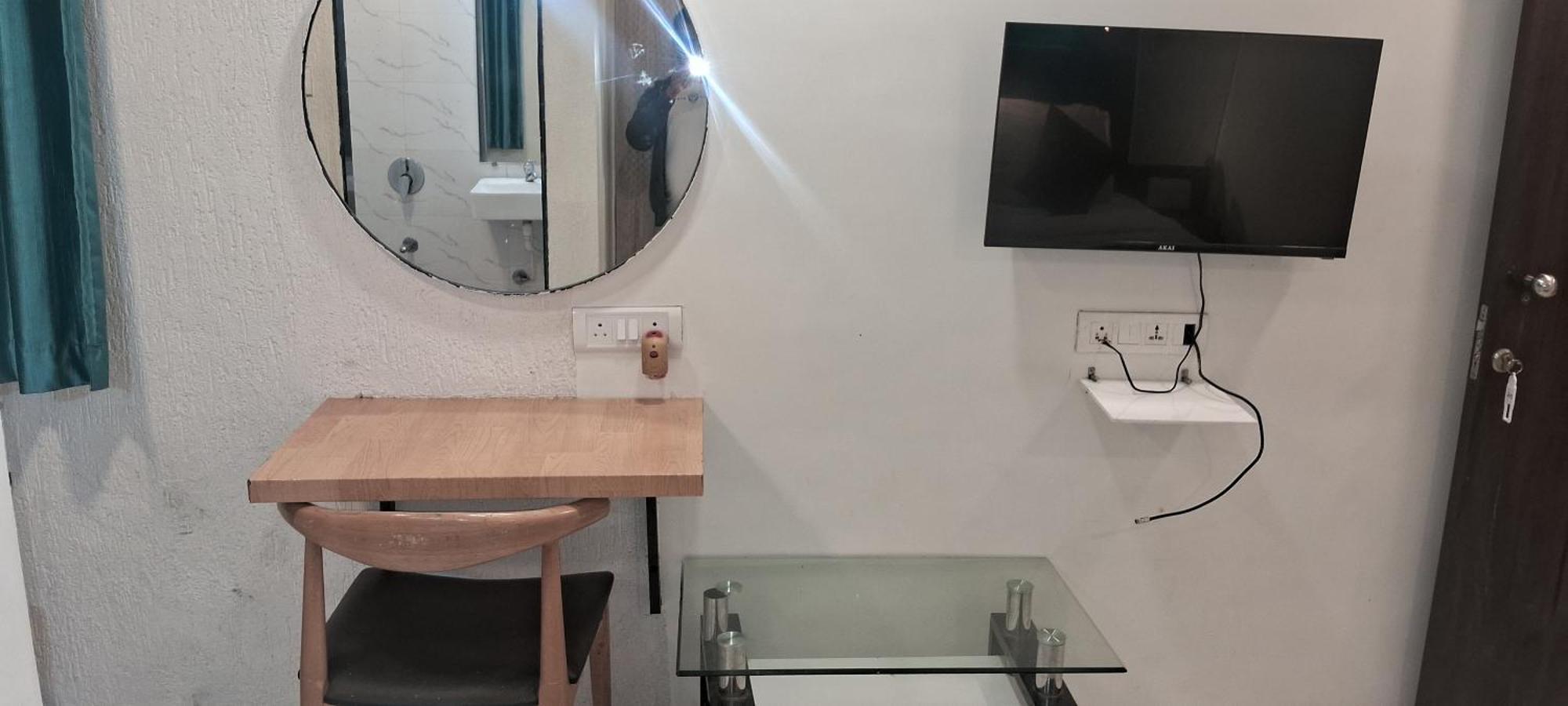 Shine Hospitality Group 3*