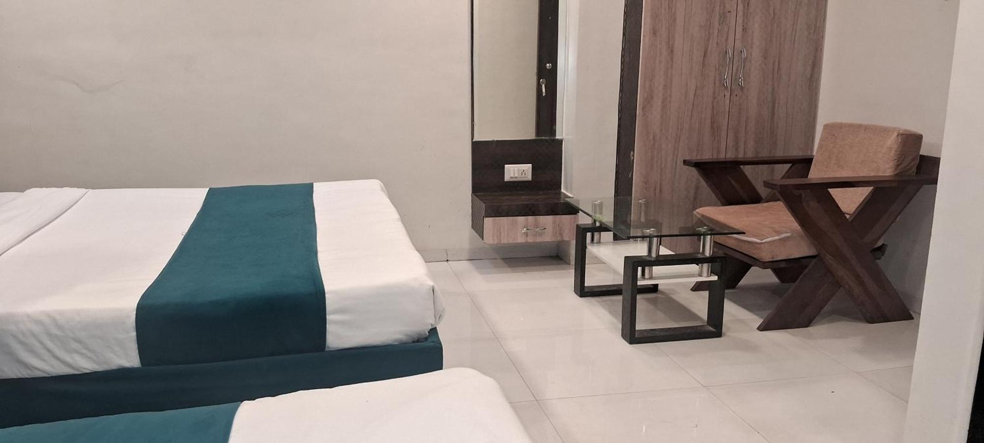 Shine Hospitality Group Hotel Mumbai