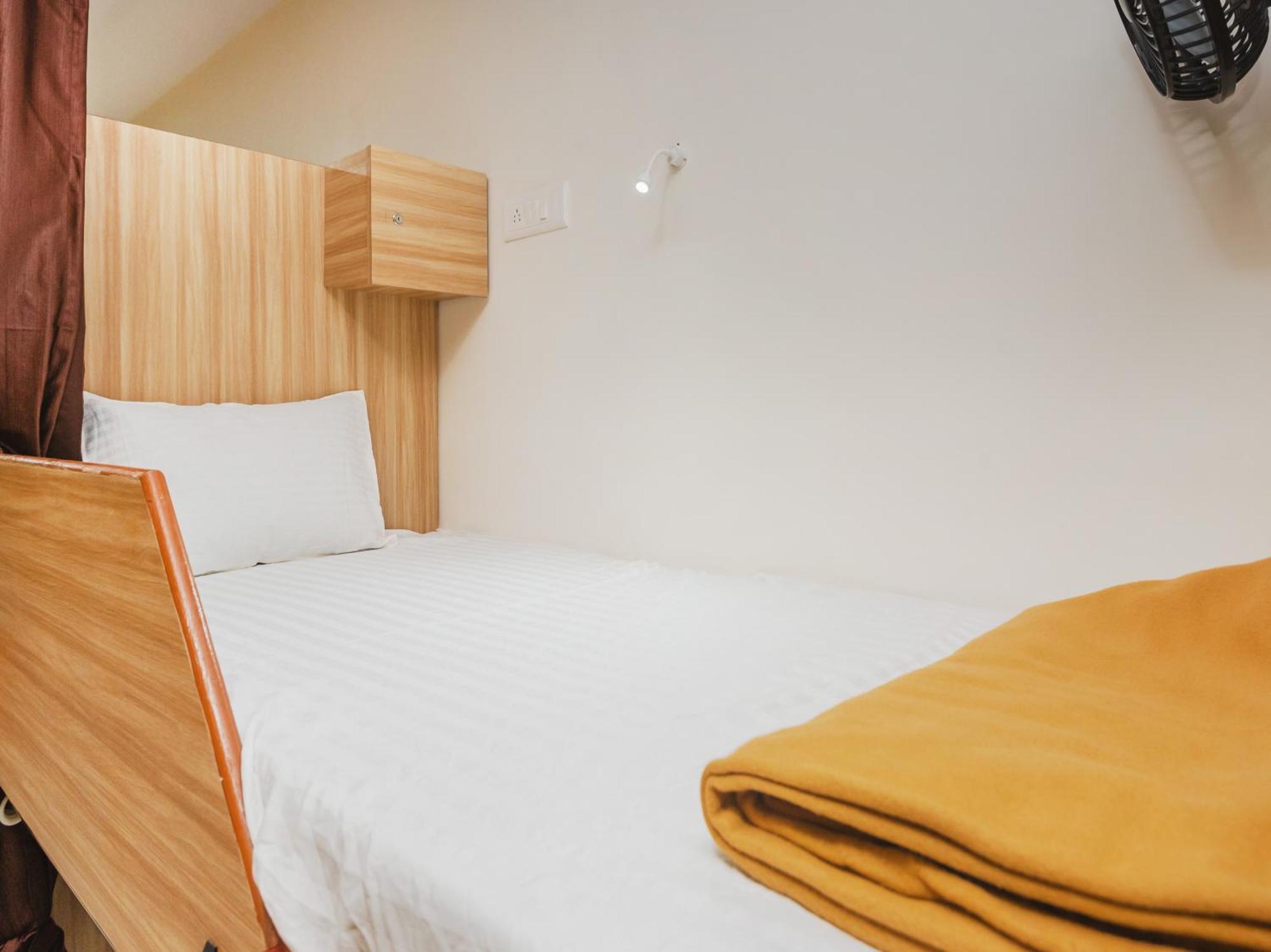 Sahara Stay-near Nesco Exhibition Centre Bombaim