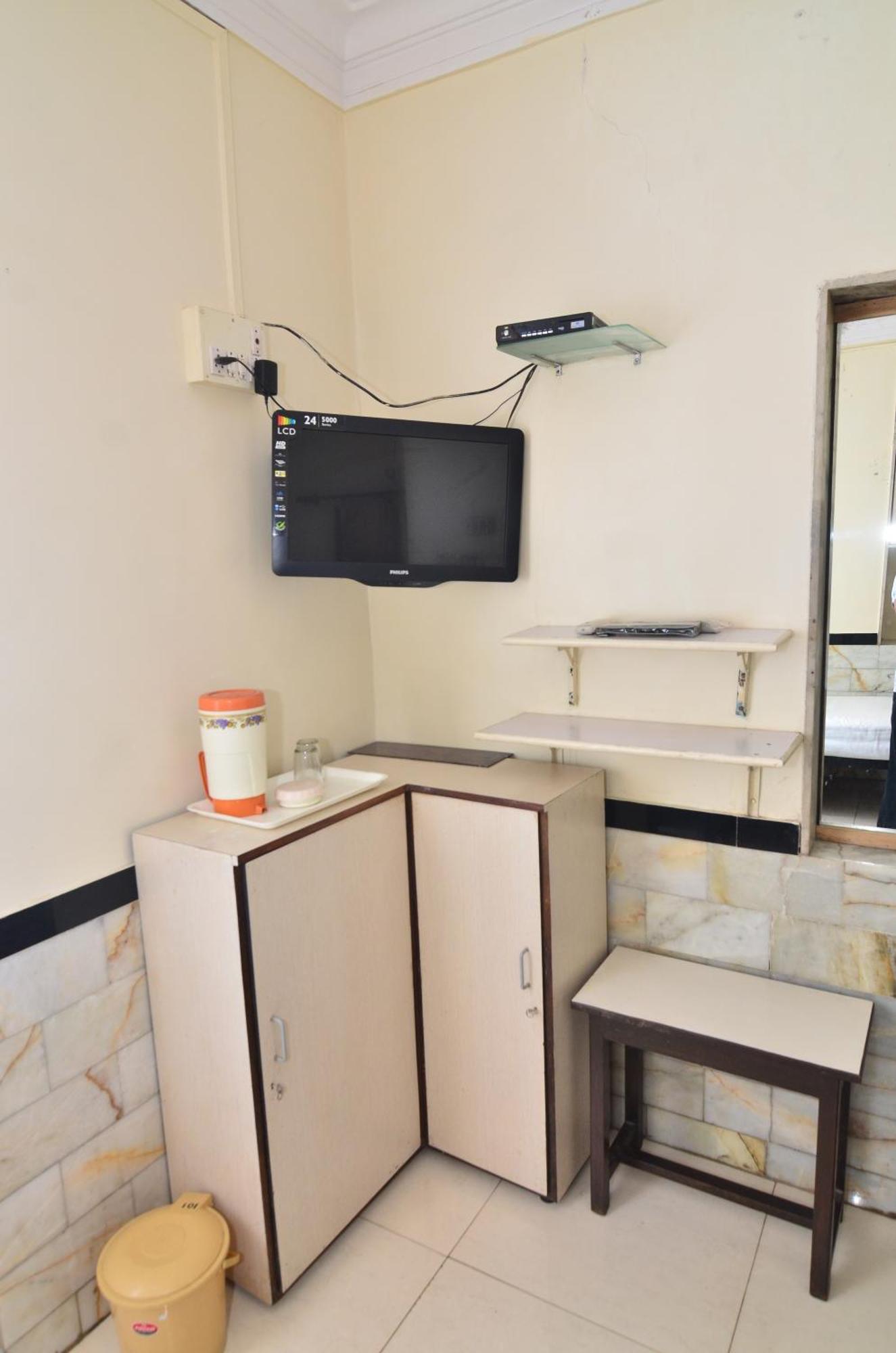 Shri Laxmi Hotel Mumbai