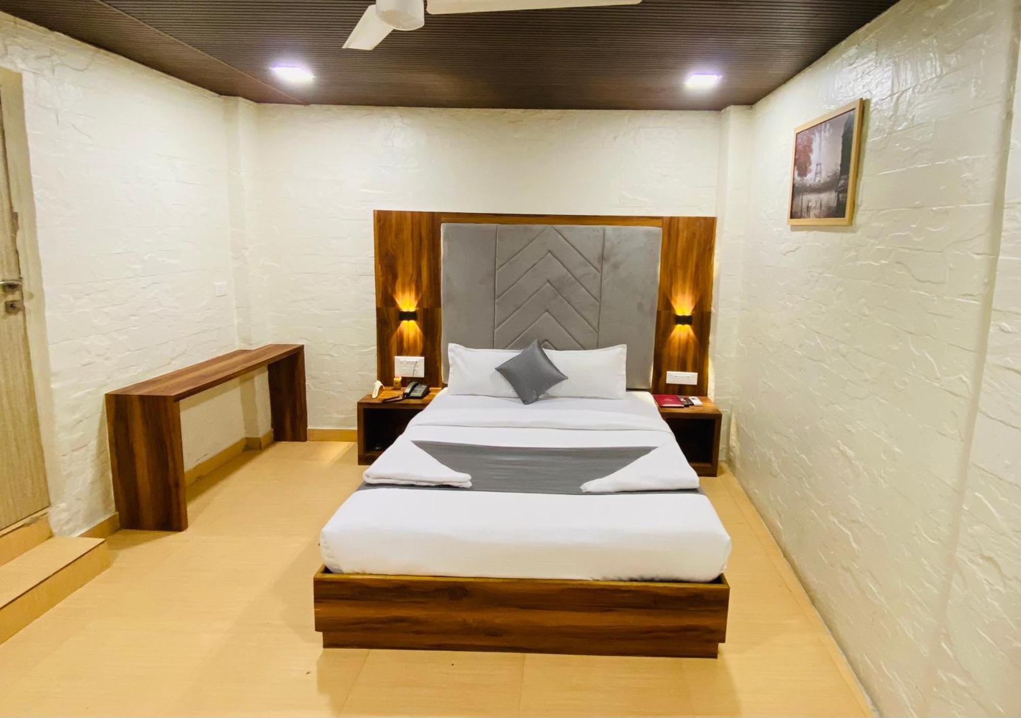 Aksa Palace Hotel 2*