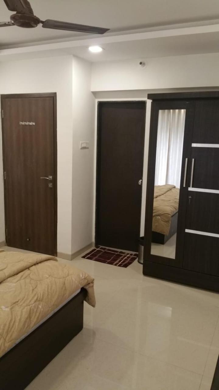 Spacious In Andheri Apartment