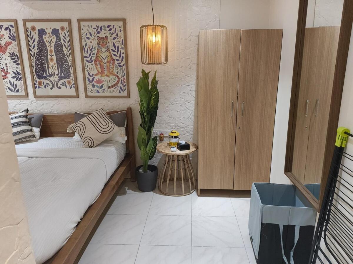 Stella 3bhk Khar W By The Company *