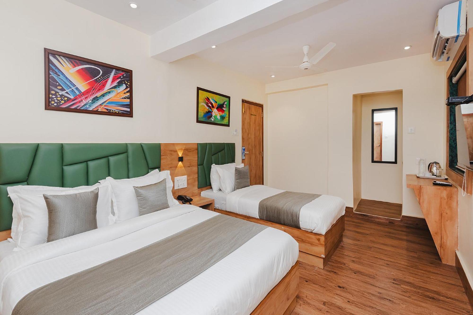 Airport Palace Hotel