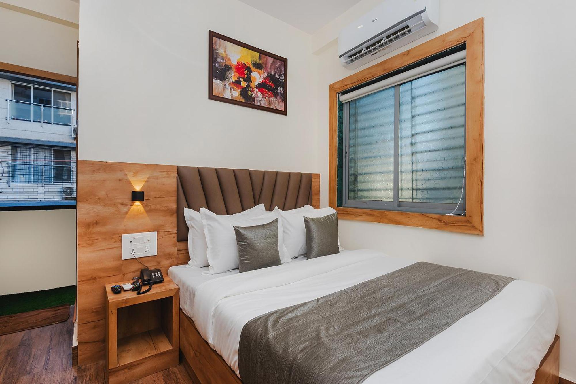 Airport Palace Hotel 3*