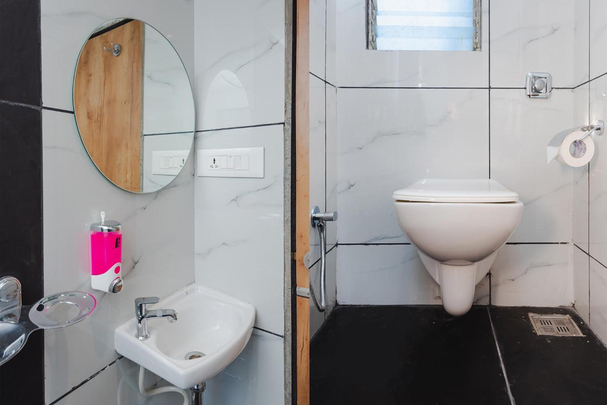 Hotel Airport Palace Mumbai