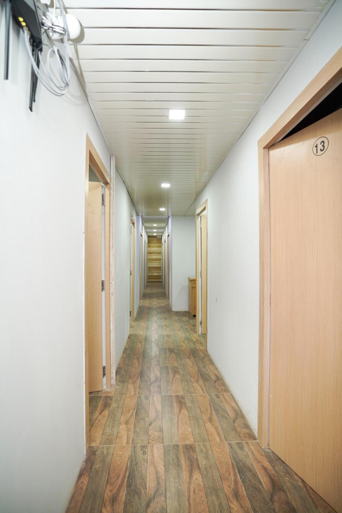 Zest 1054-andheri West Hostel Mumbai