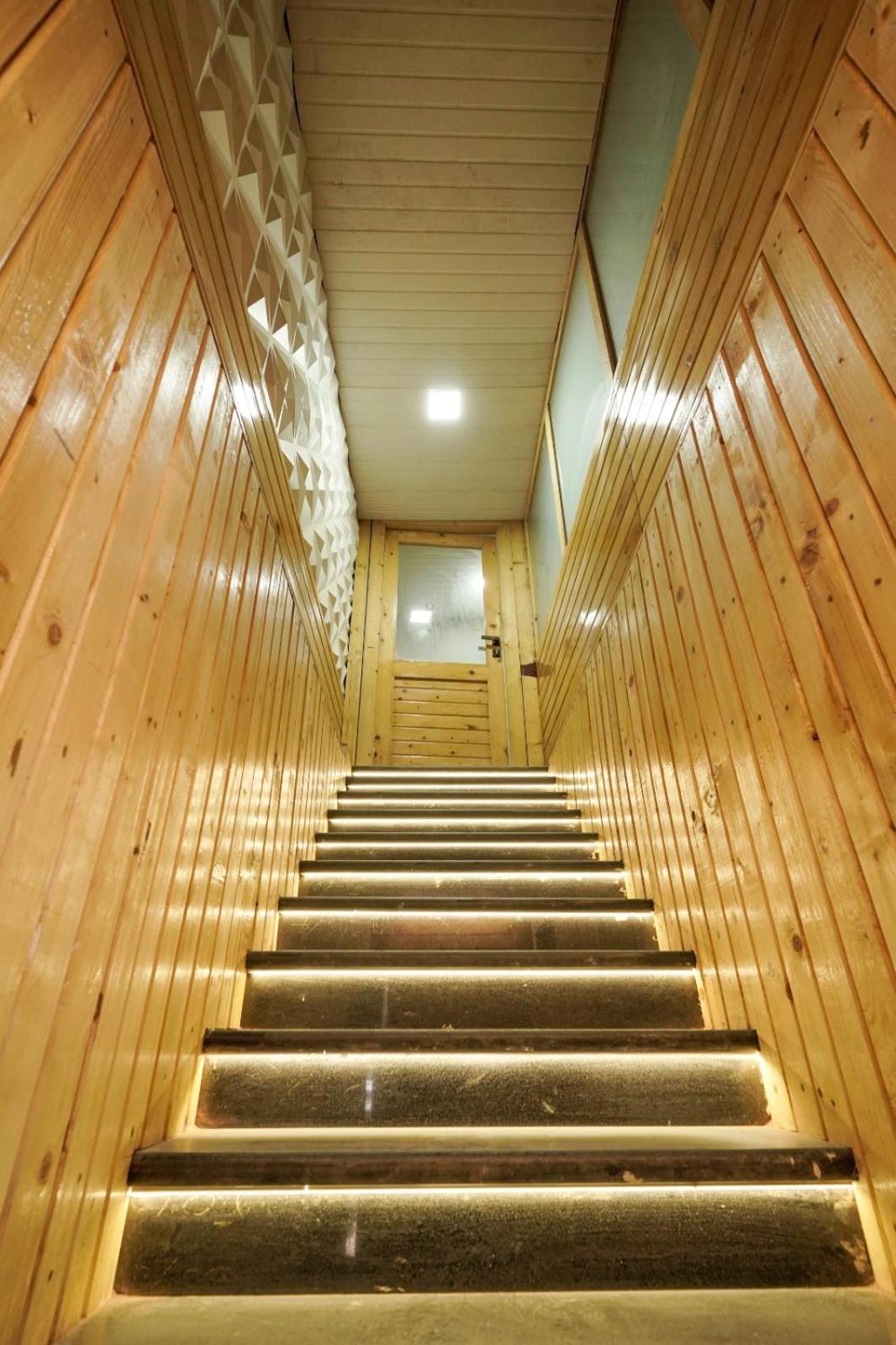 Zest 1054-andheri West *