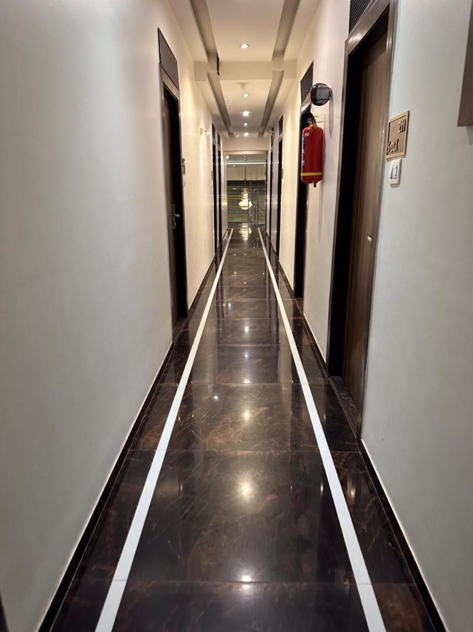 Hotel Atlas Plaza Mumbai