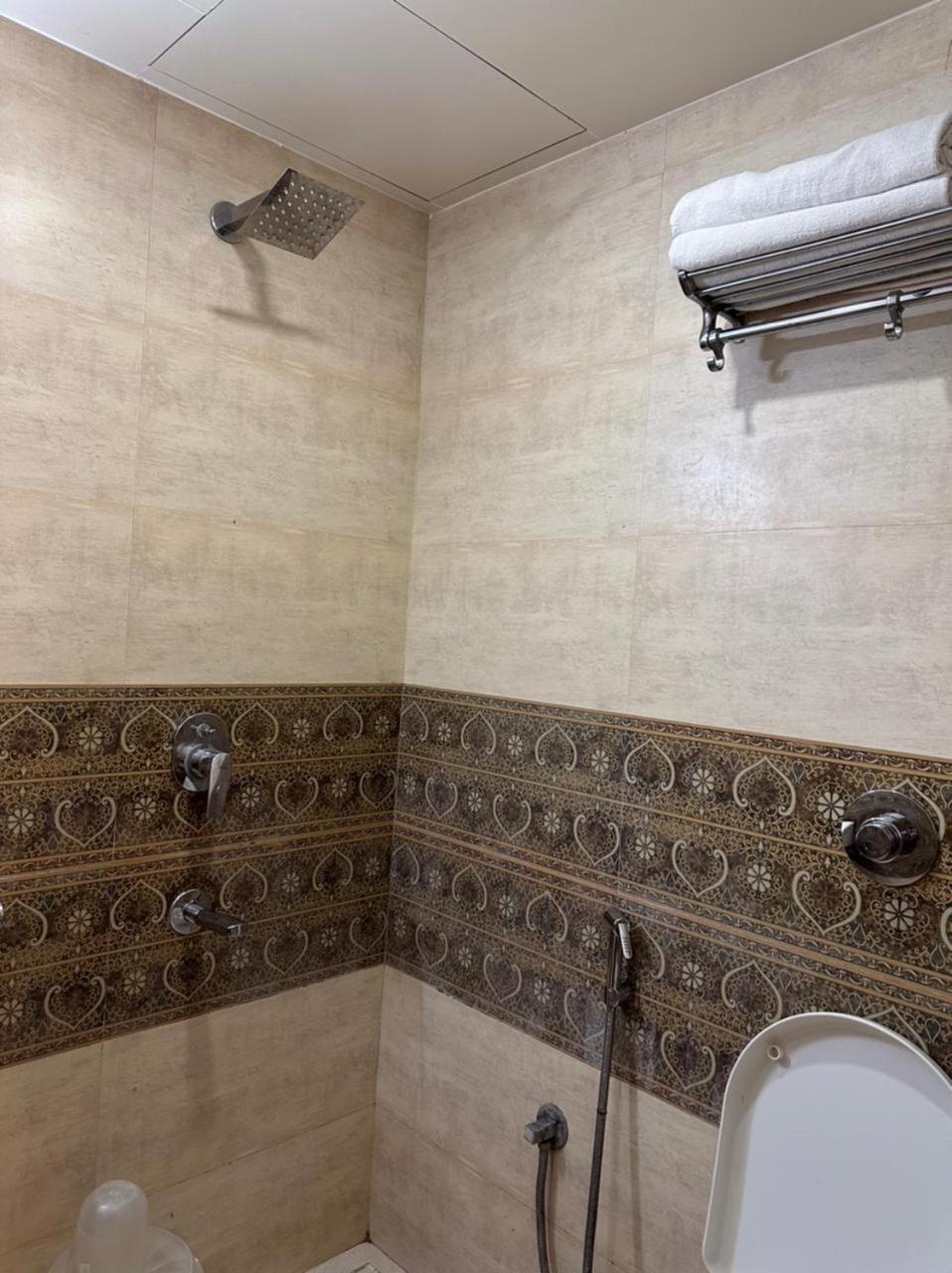 Atlas Plaza Hotel Mumbai