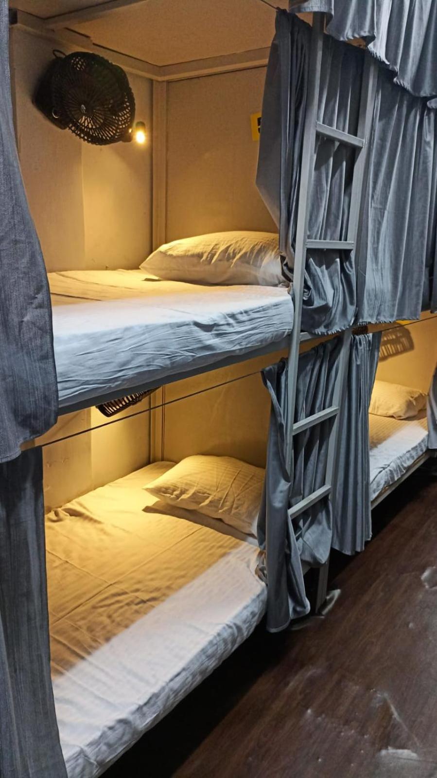 Albergue Saffron Goregaon East Bombaim