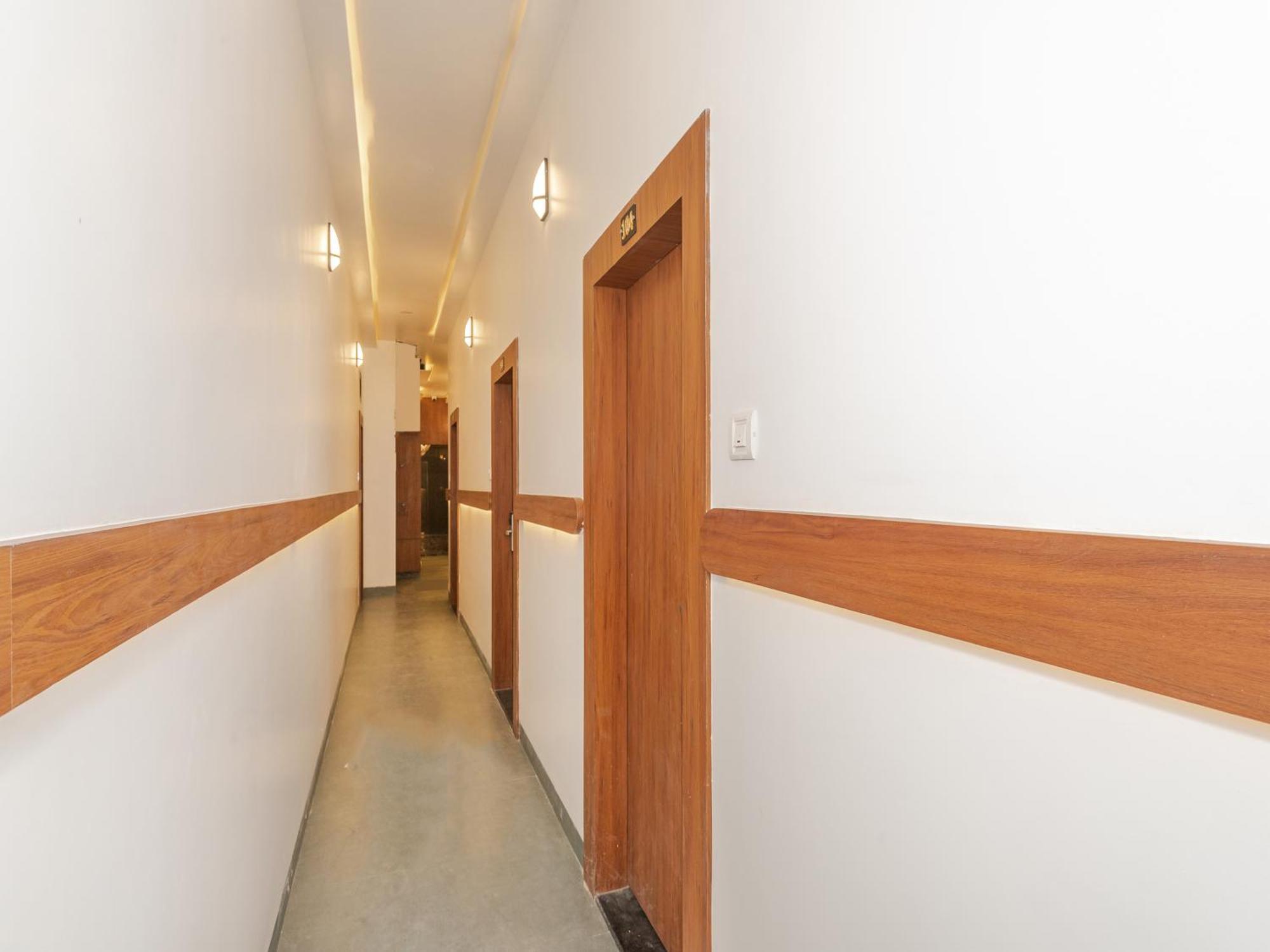 Zillion Executive Near Us Consulate Bandra Kurla Complex Near Airport Hotel