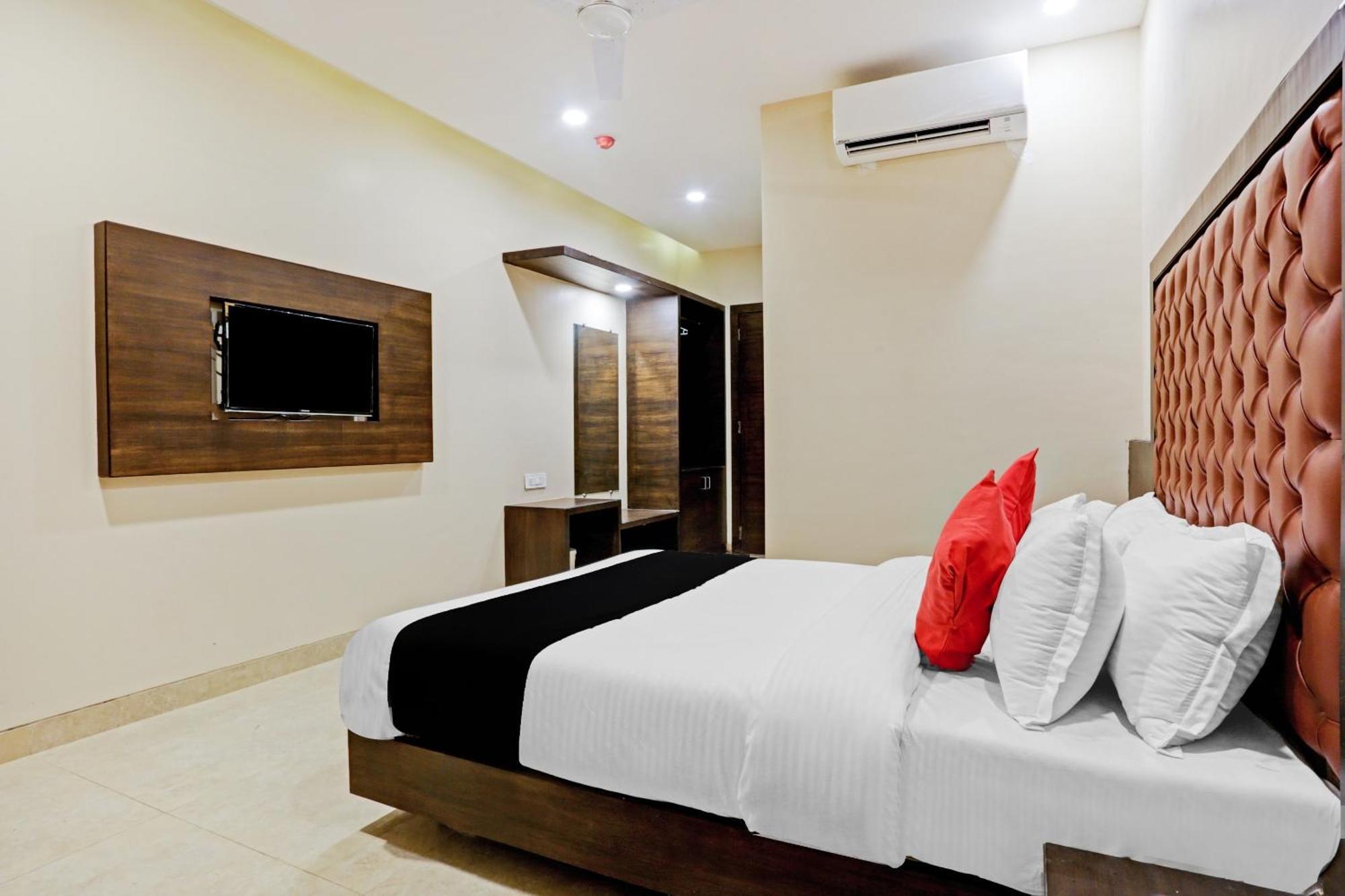 Capital O 80951 Vertigo Hotel
