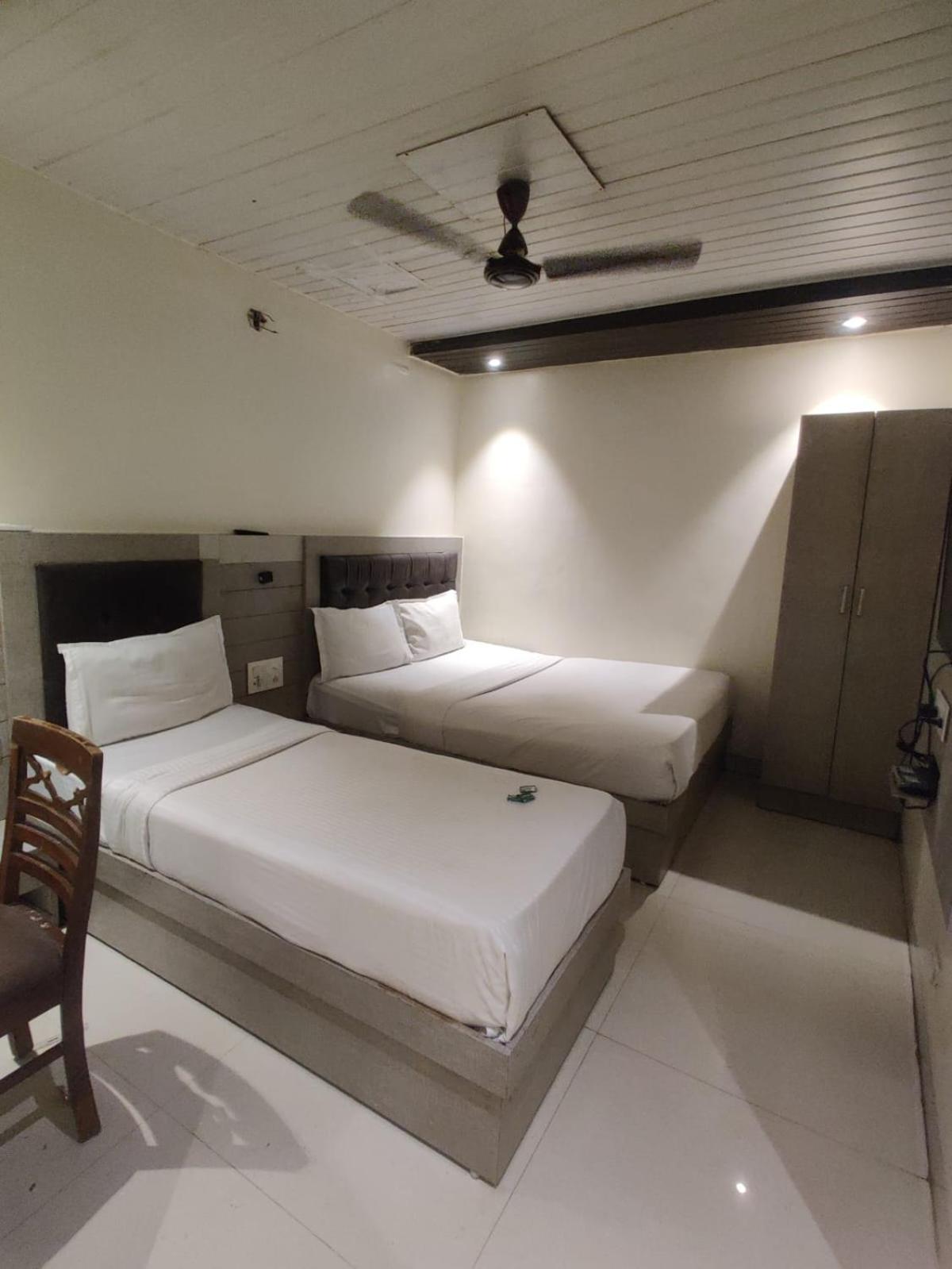 New Prince Palace 3* Mumbai