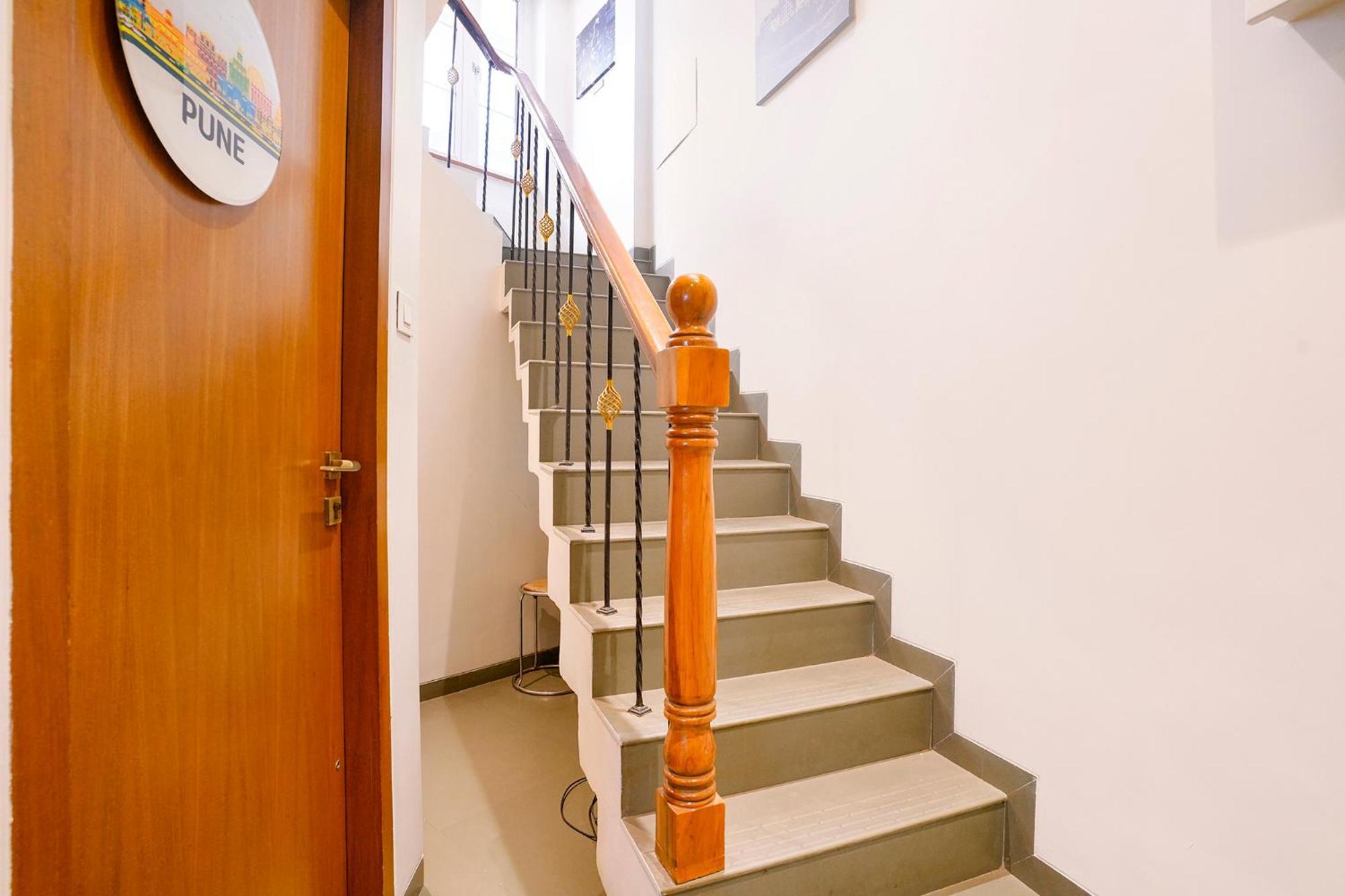 Fabhotel Mumbai Corporate Rooms Jb Nagar - Nr Mumbai International Airport Hotel Mumbai