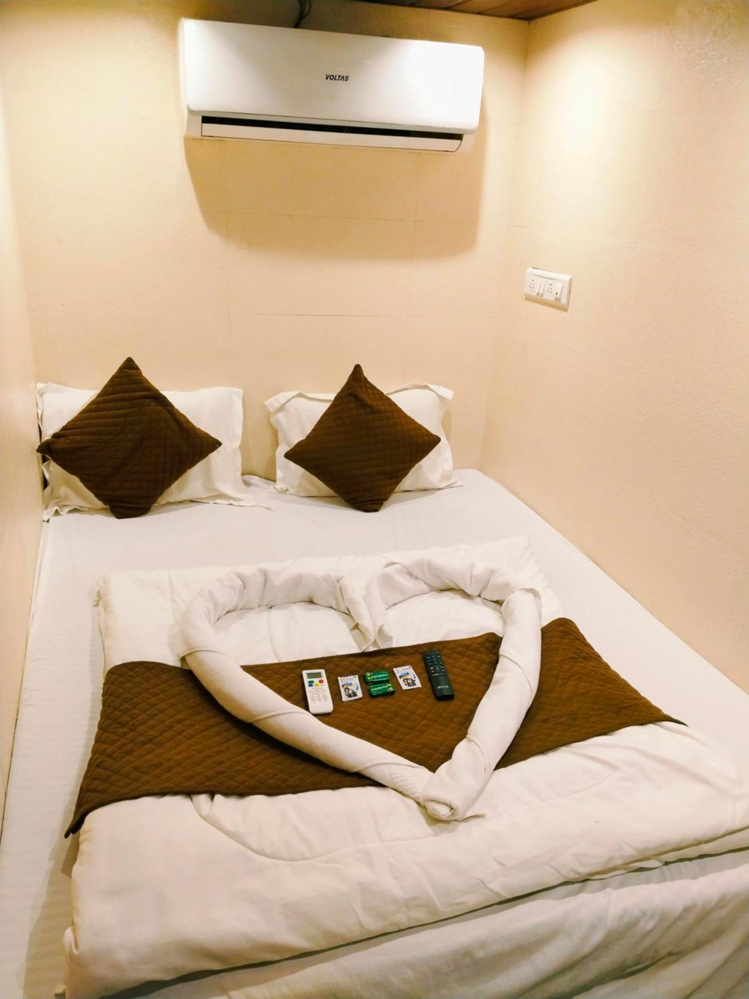 Nadim Tiger Residency