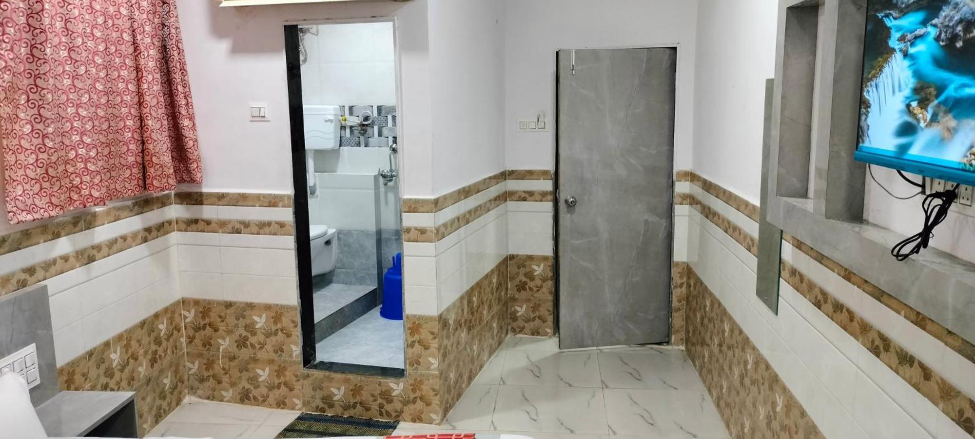 Maha Residency Hotel 4*