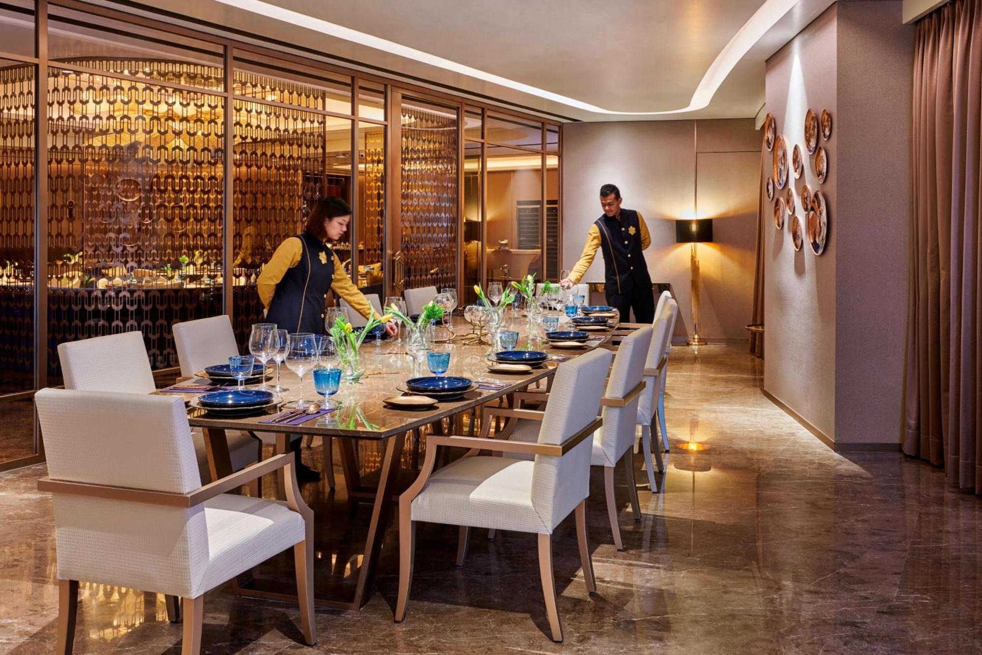 Courtyard By Marriott International Airport 5* Mumbai