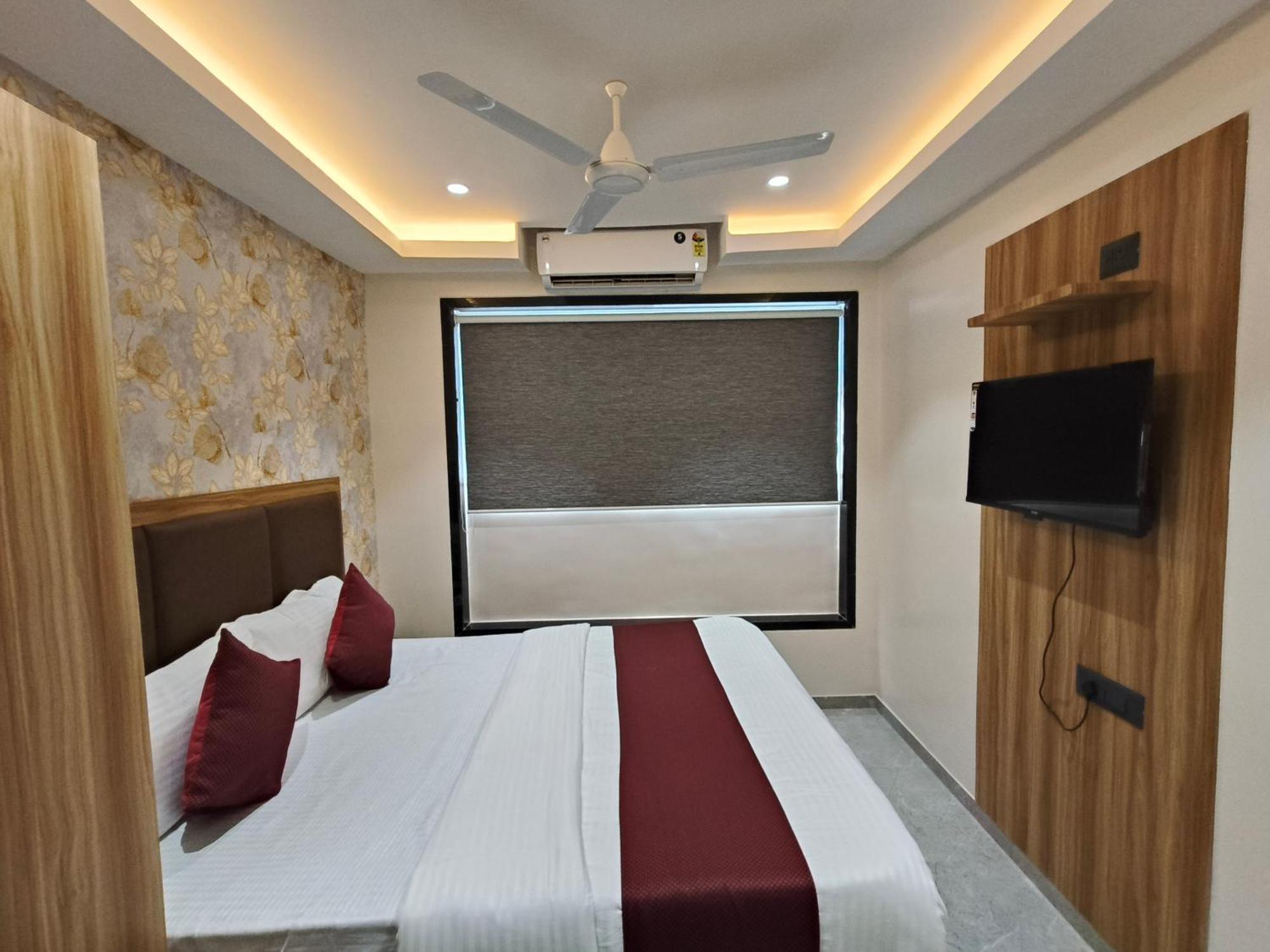 Hotel Golden Tree Mumbai