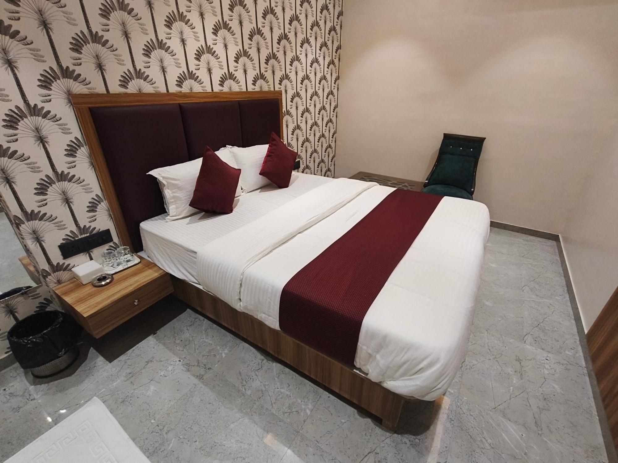 Hotel Golden Tree Mumbai