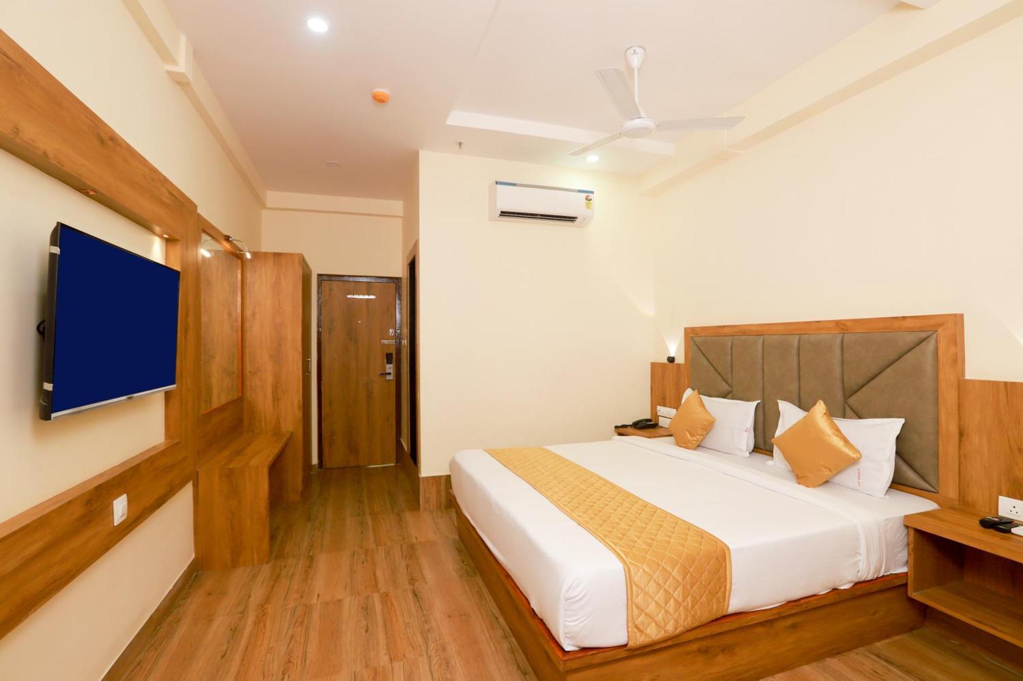 Bkc Minerva, Near Us Consulate Hotel